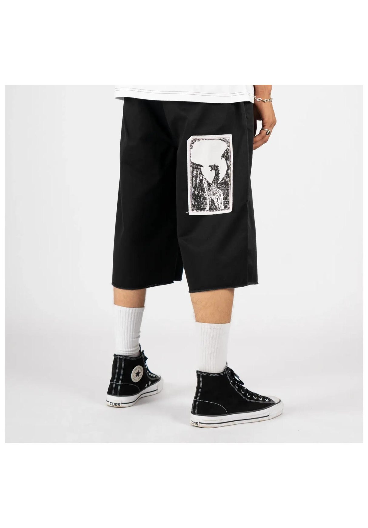 Shinner Cut-Off Twill With Patches black Seitenansicht