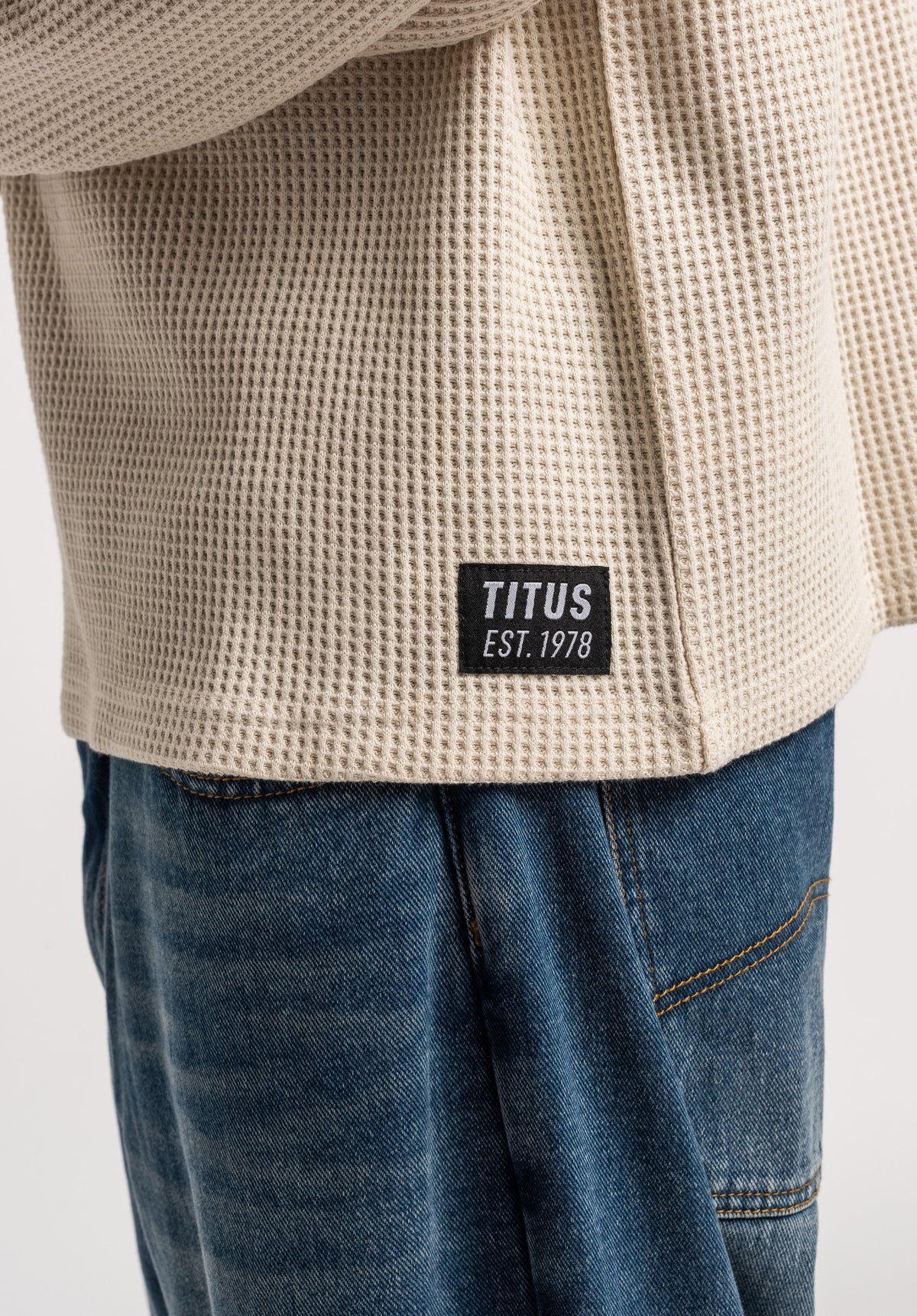 TITUS Waffle Longsleeve offwhite – Detailansicht 1