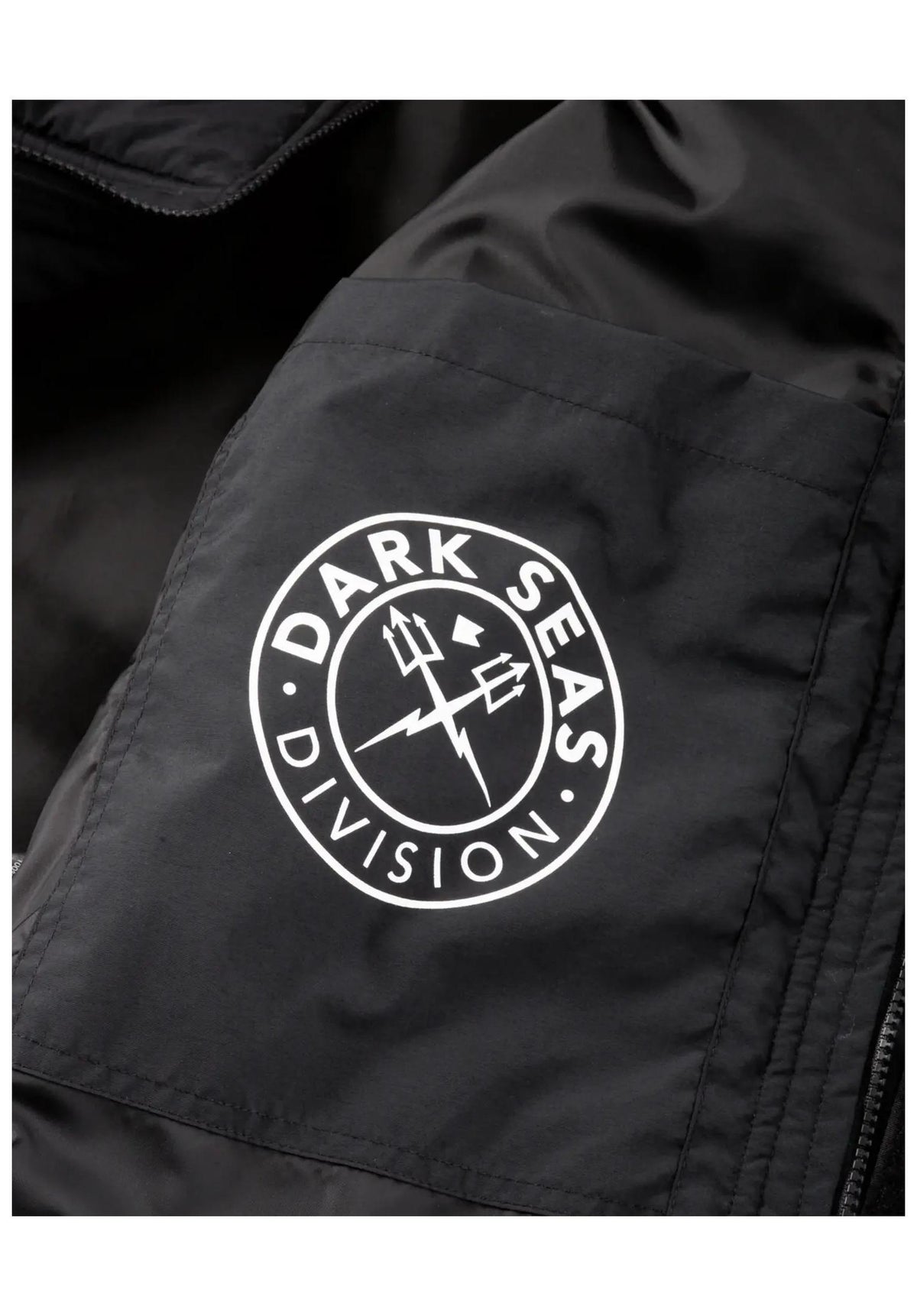Dark Seas Adams Hooded Winterjacke black – Rückenansicht