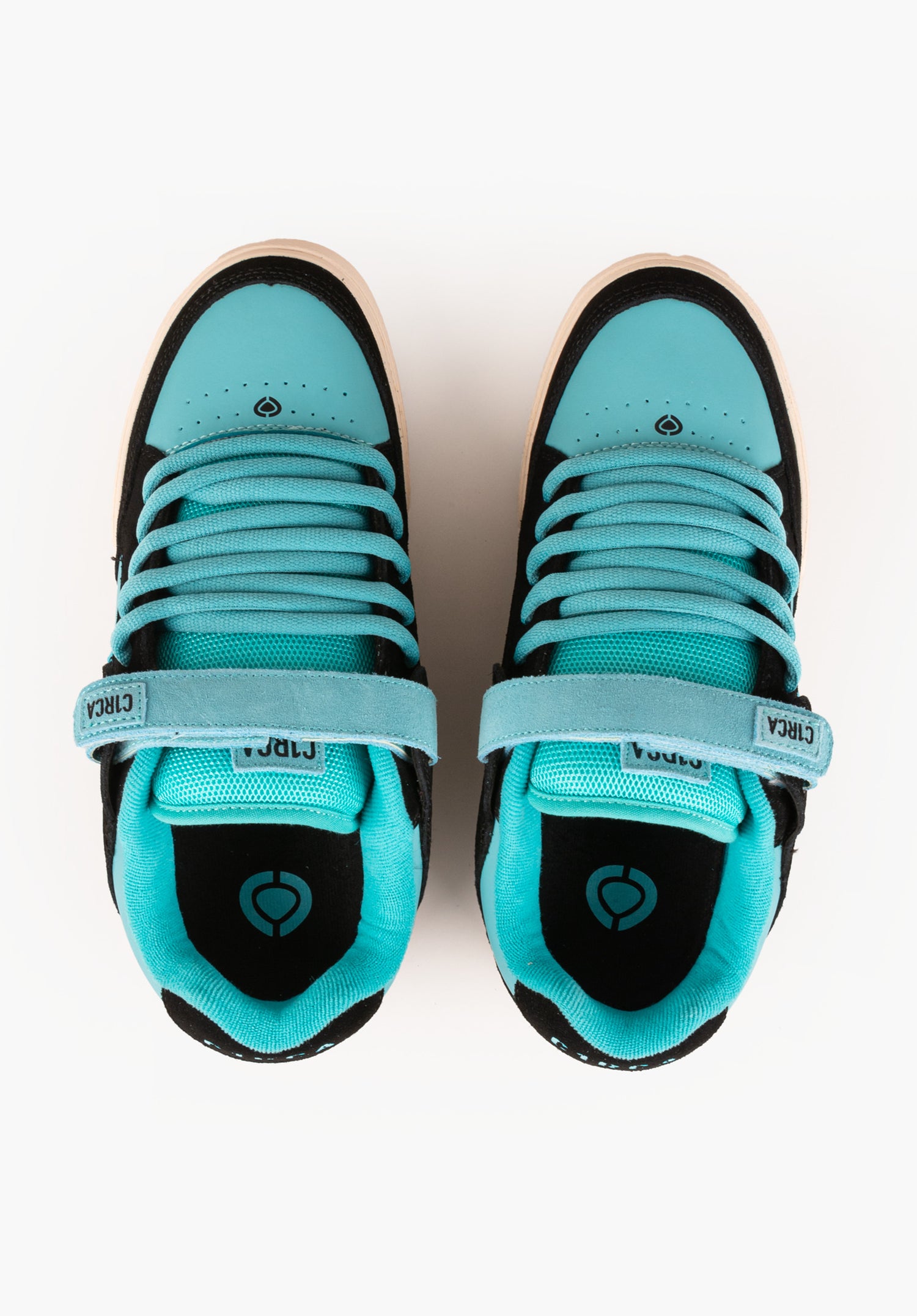 205 Vulc nile-black Closeup2 Zoom Image