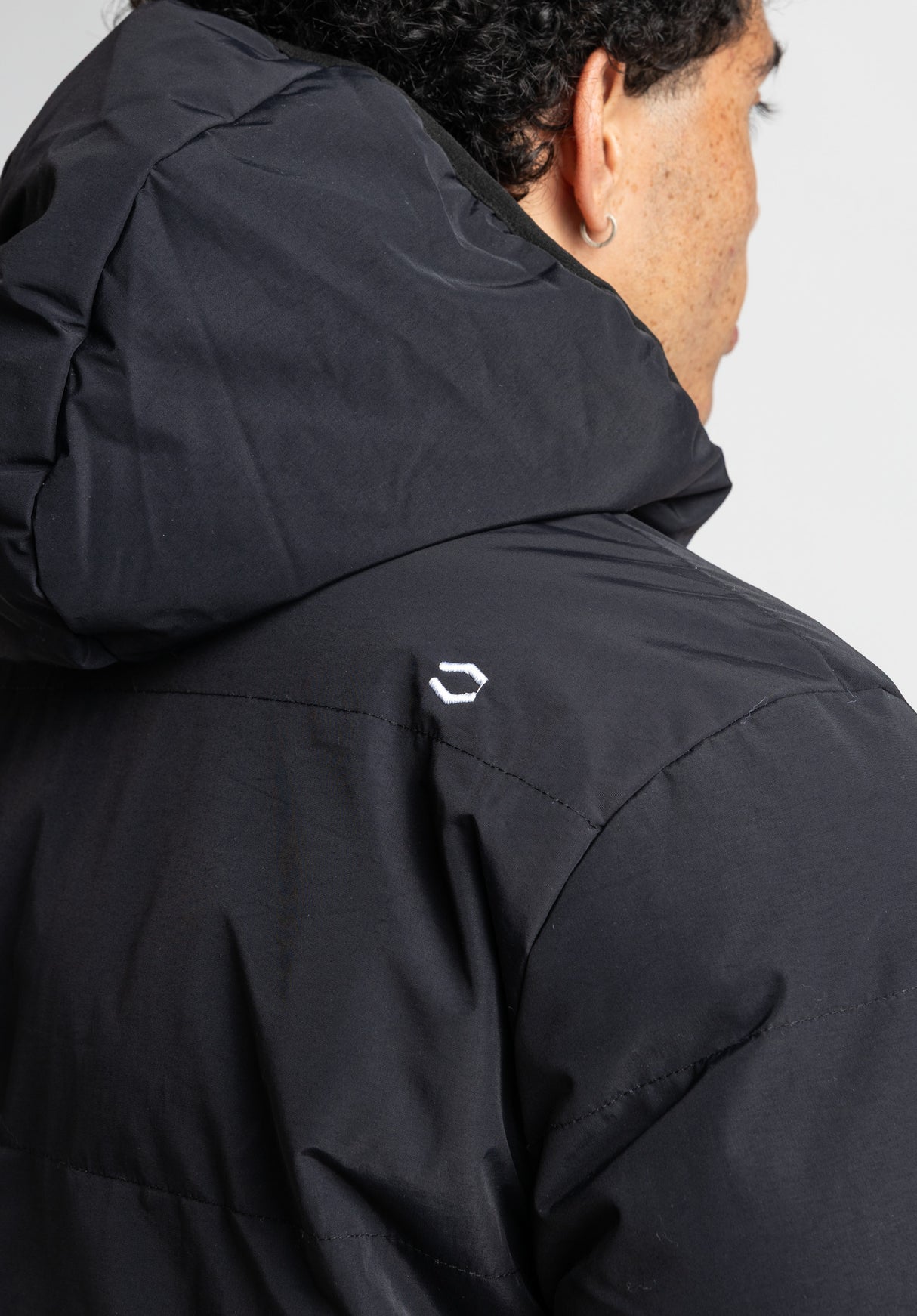 Puffer black Closeup2