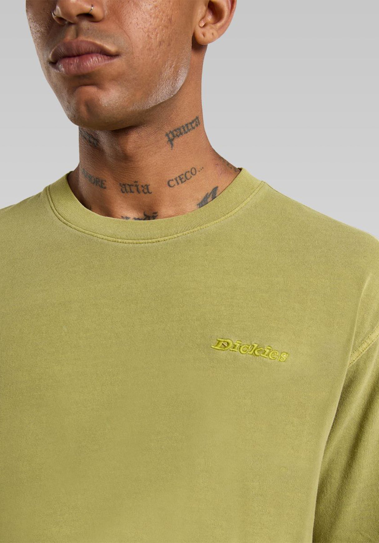 Plentywood evergreensprig Closeup1