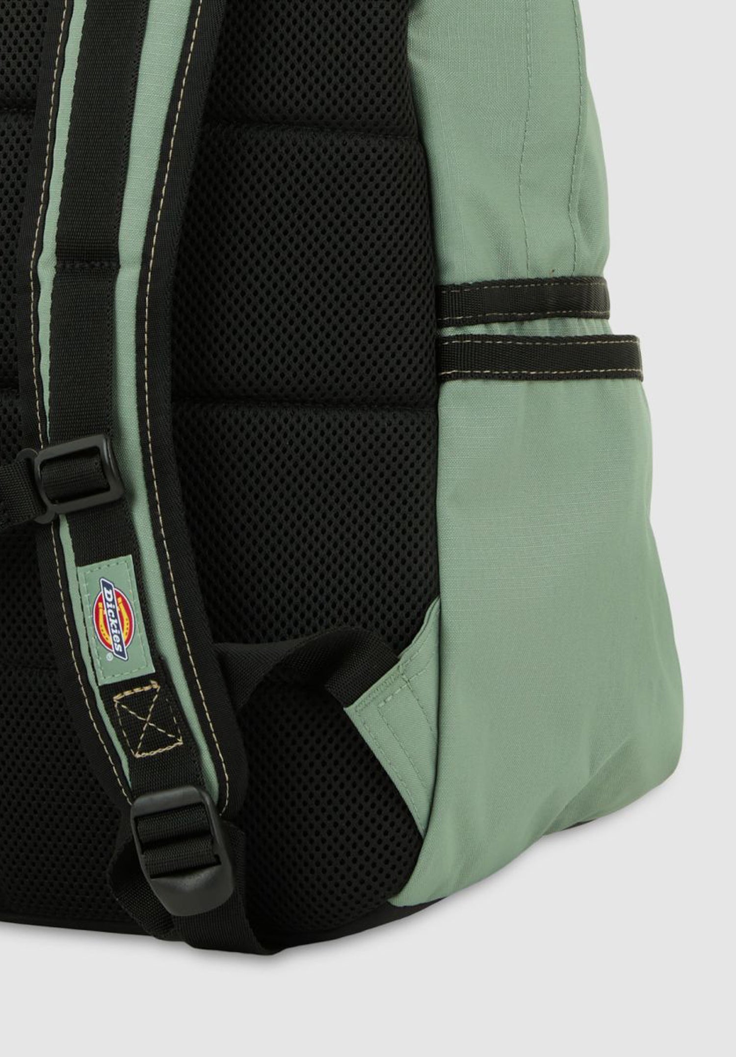 Ashville seaspray Closeup1 Zoom Image