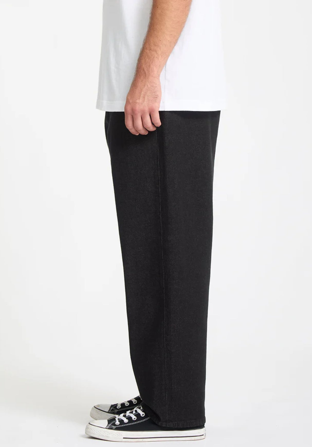 Freazy Loose EW Denim blackwash Closeup1