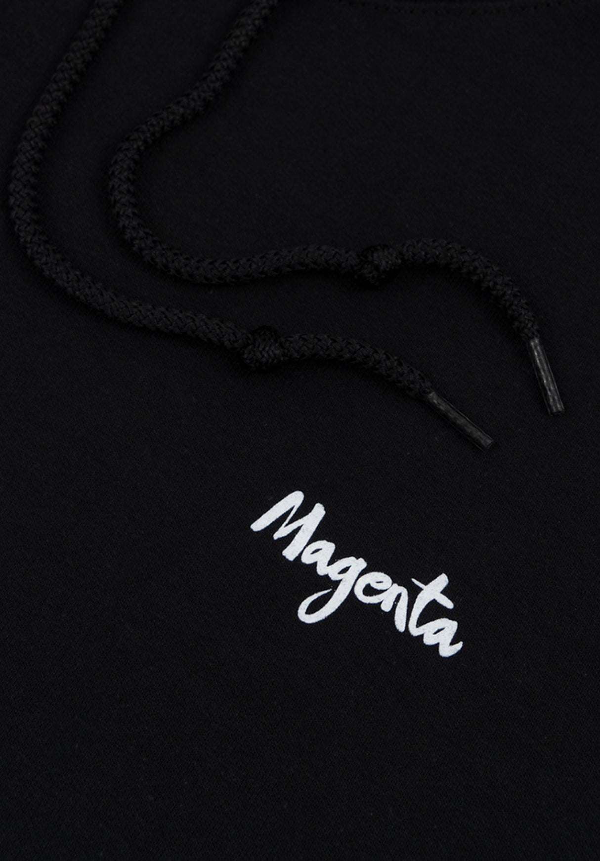 Femme black Closeup1