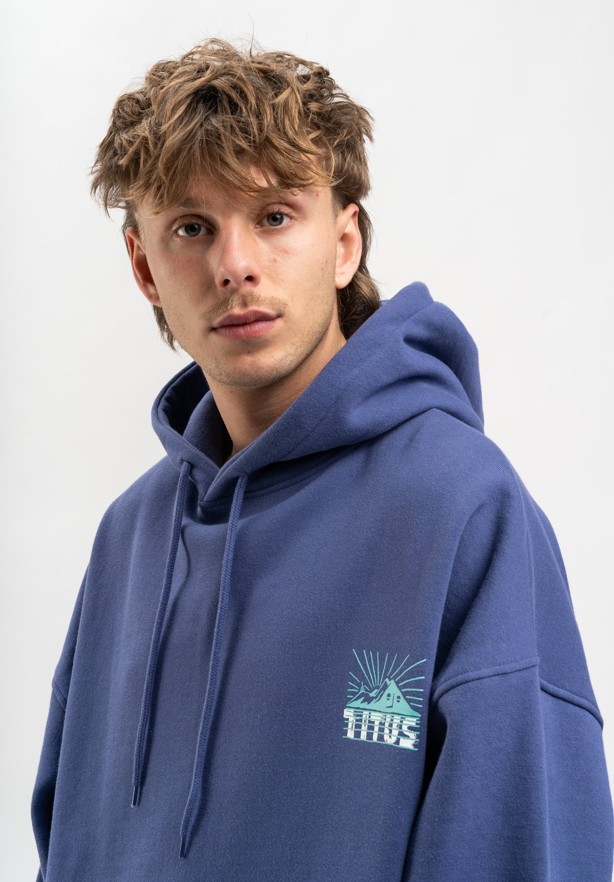 Mingo future-blue Closeup1