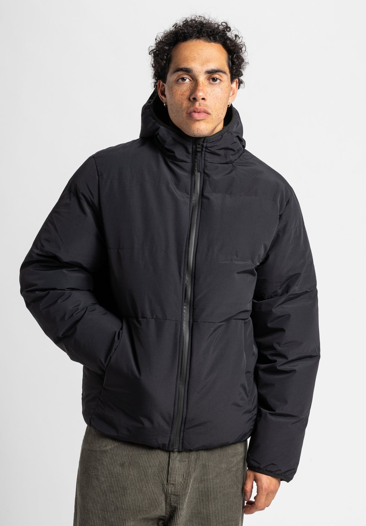Puffer black Closeup1