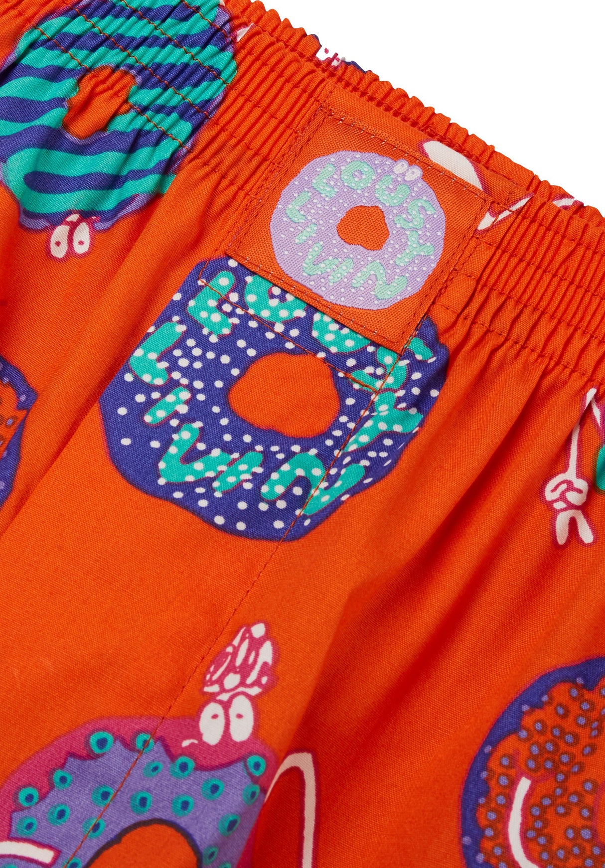 Donut red Rueckenansicht