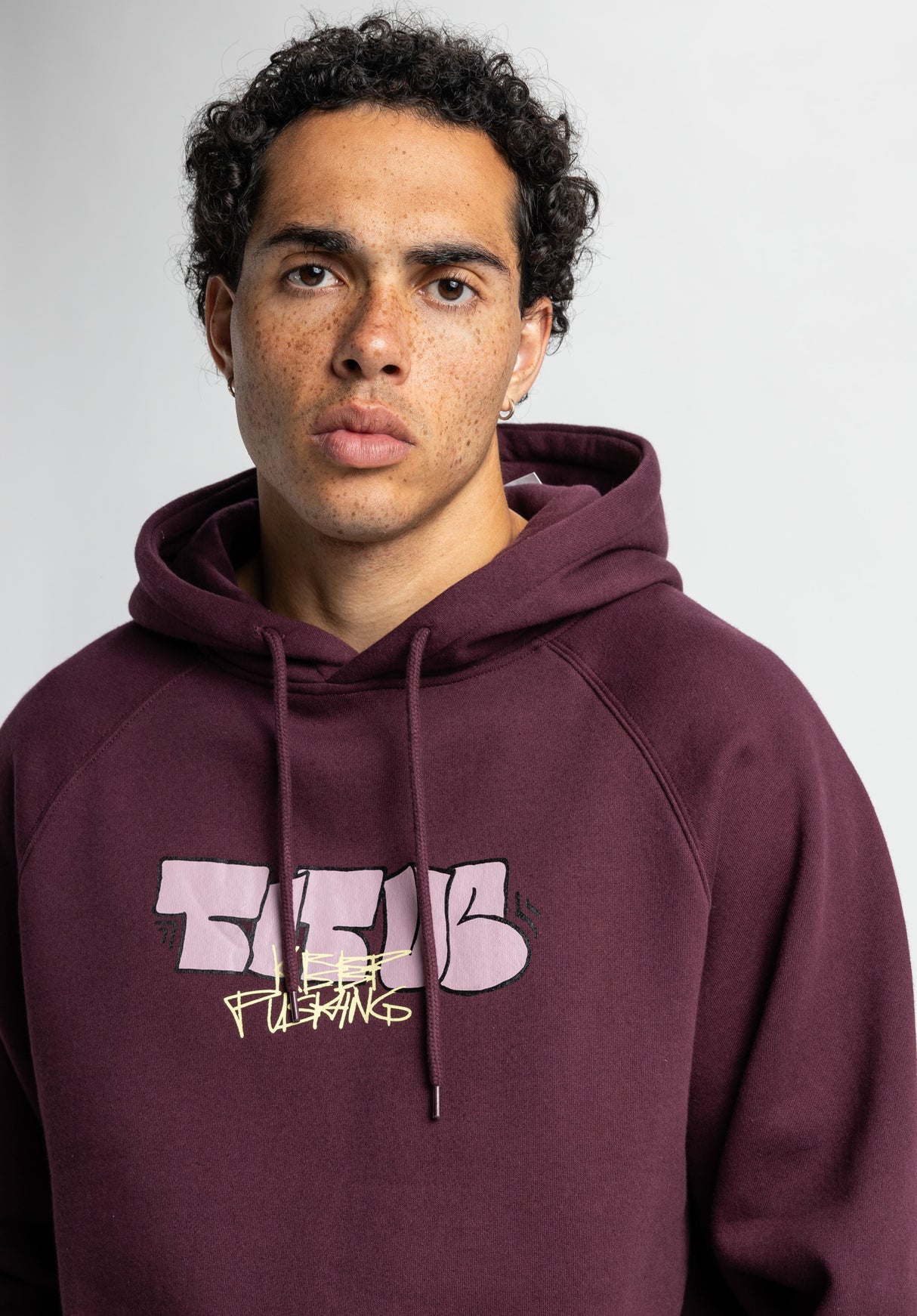 Keep Pushing Tag darkcherry Closeup2