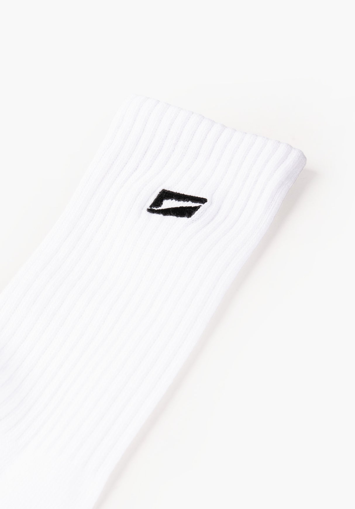 Emb Logo 3 Pack white-black Rueckenansicht
