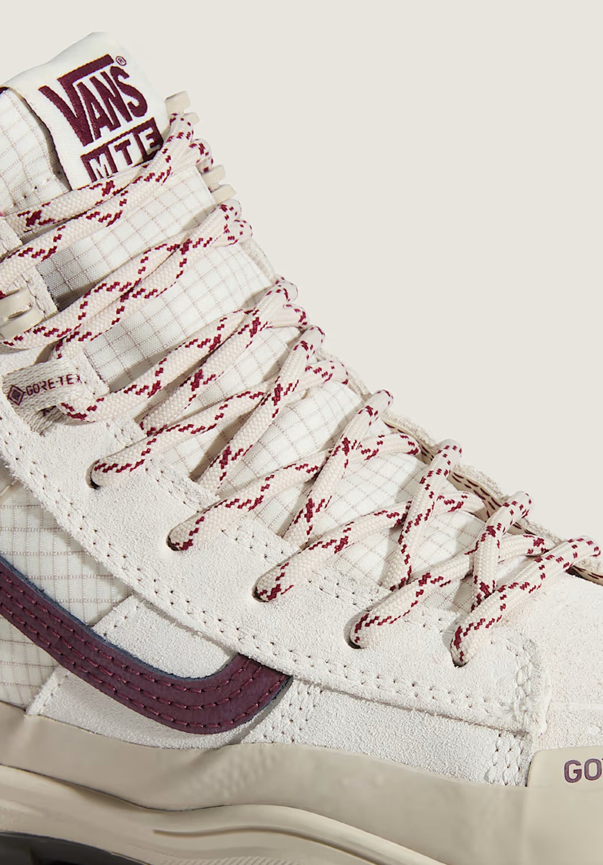 MTE Sk8-Hi Gore-Tex Insulated egret Seitenansicht