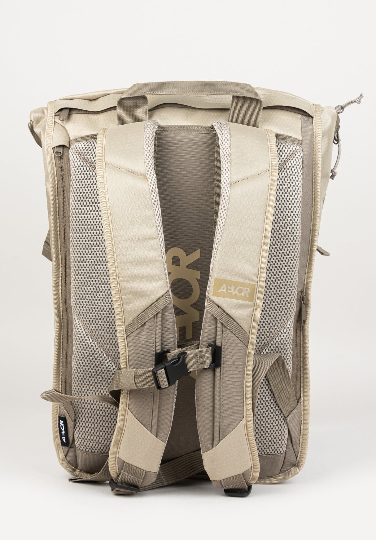 Daypack proof-venus Closeup1