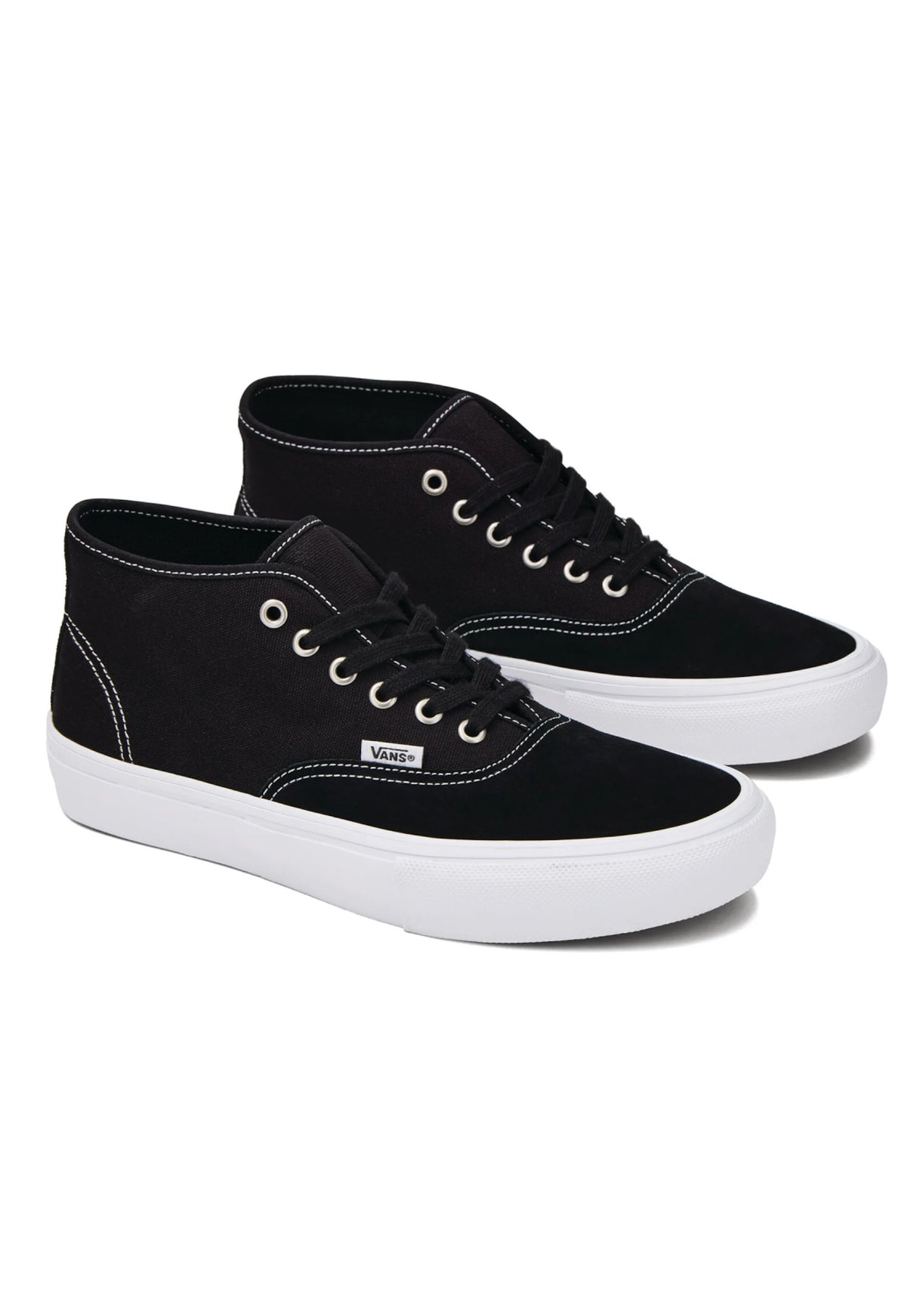 Skate Authentic Mid black-white Closeup1