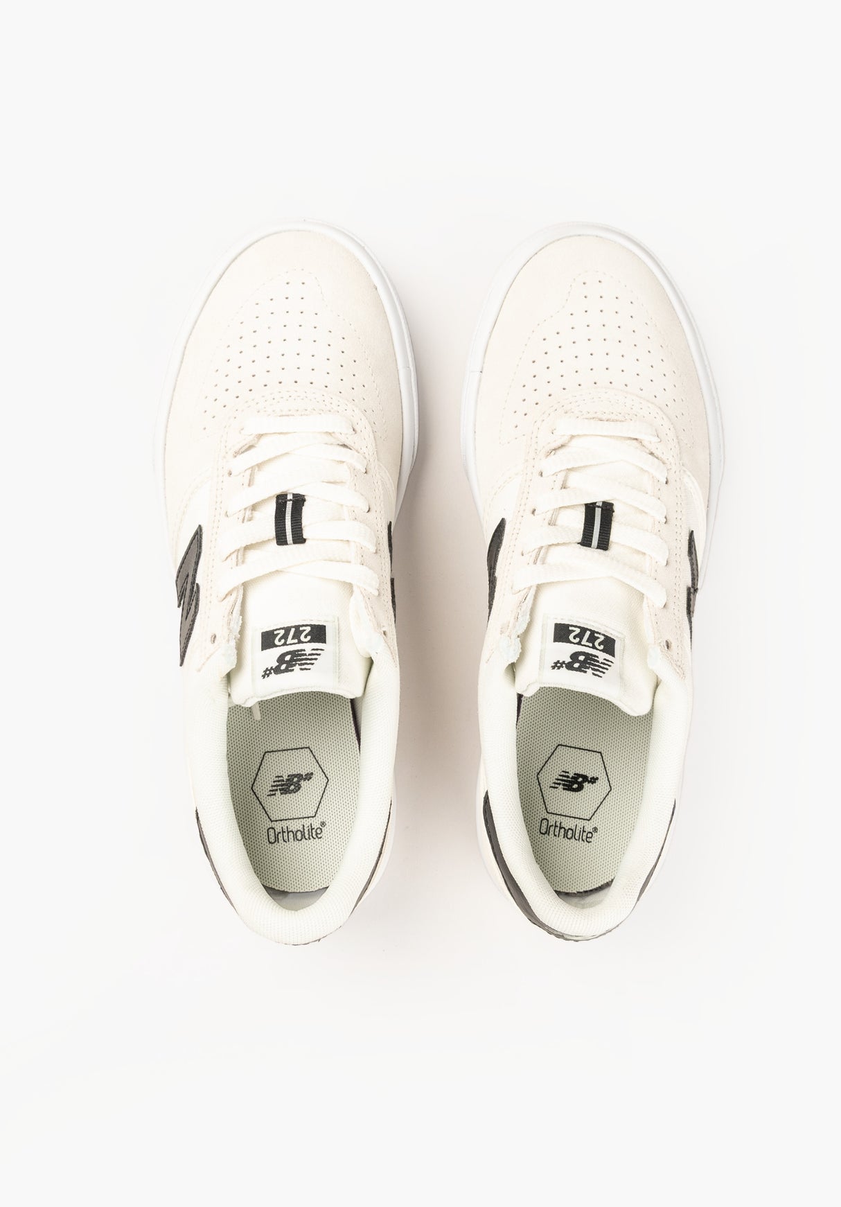 NM272 white Closeup2