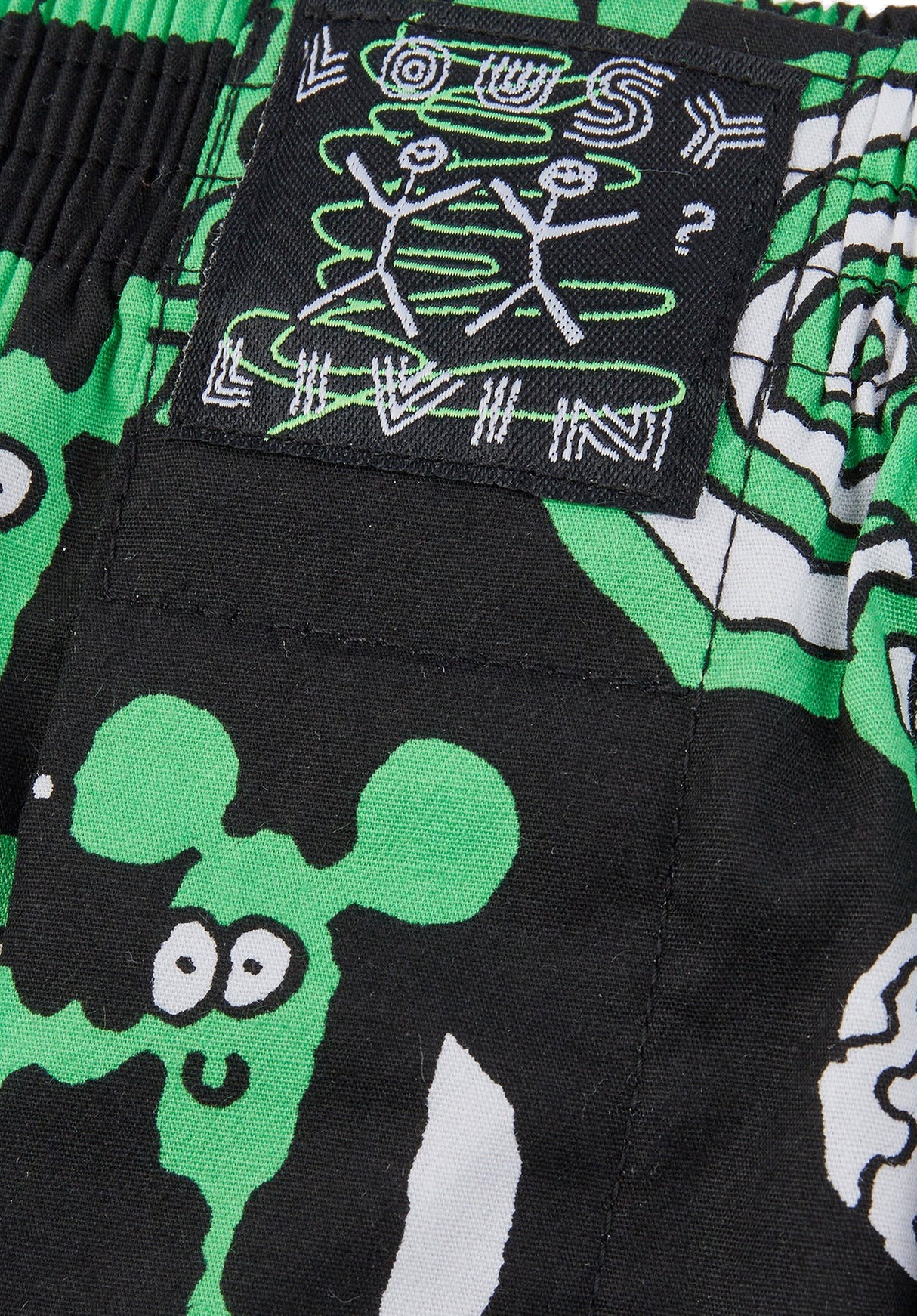 Outer Space black Rueckenansicht