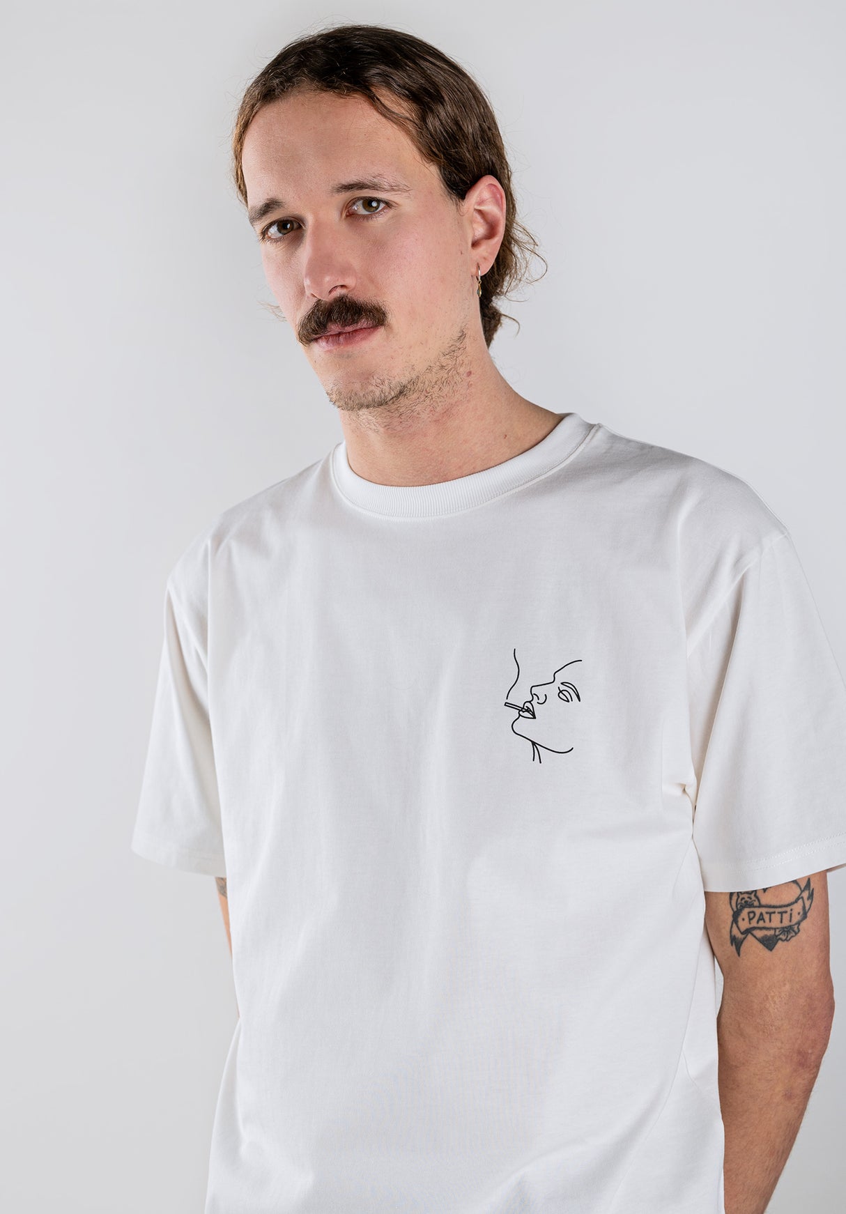 Keyan-Backprint offwhite Closeup1