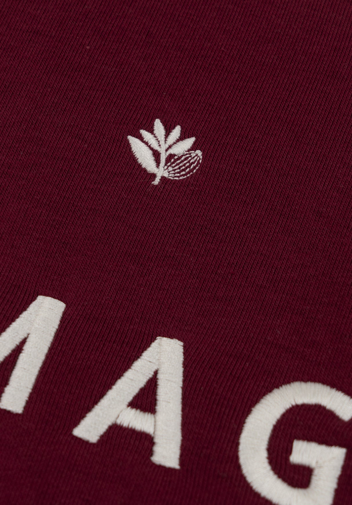 Rimet burgundy Closeup1