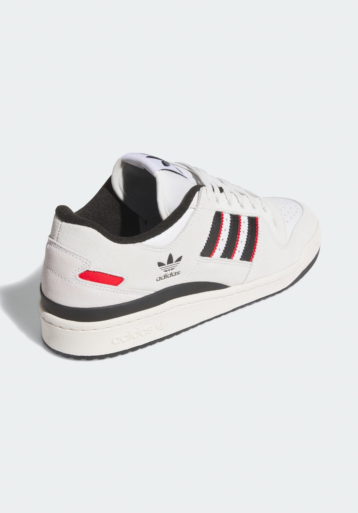 Forum 84 Low ADV crystalwhite-coreblack-betterscarlet Closeup1