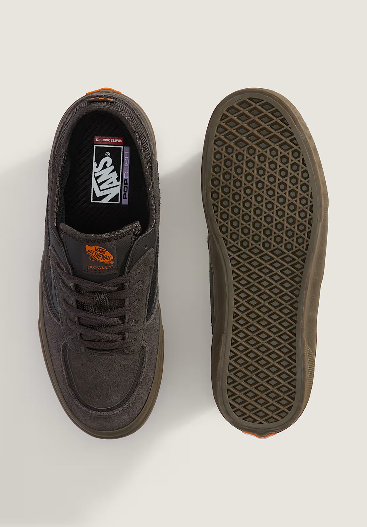 Skate Rowley blackfaded-gum Closeup1