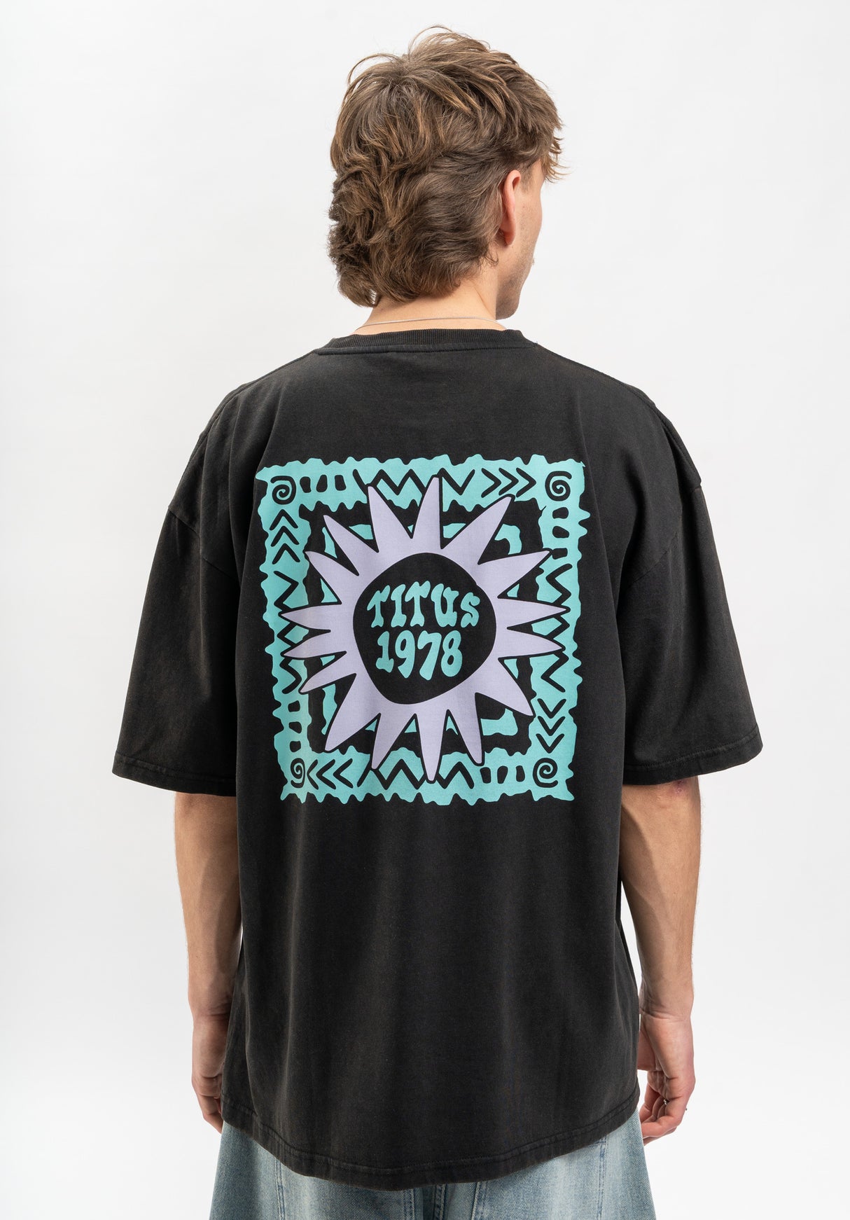 Adelar blackfaded Rueckenansicht