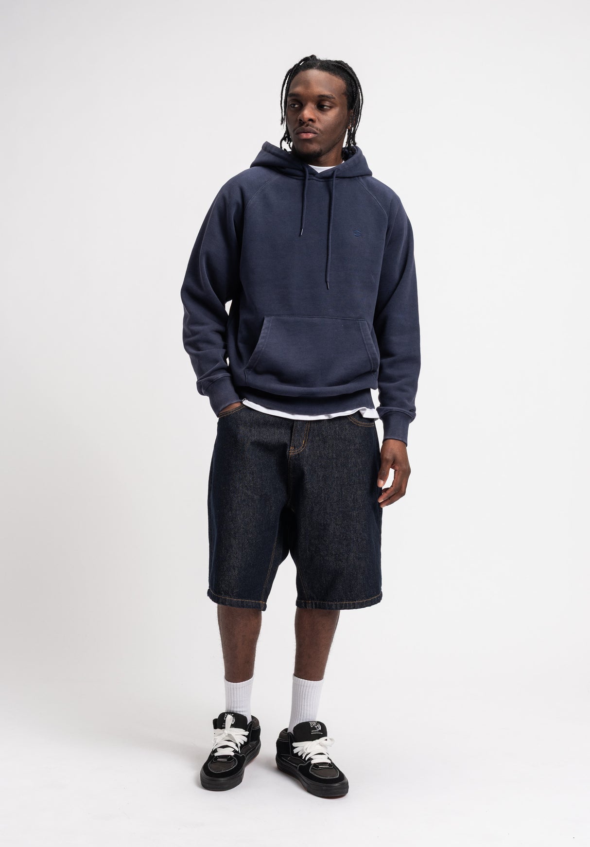 HXGN navyfaded Closeup2