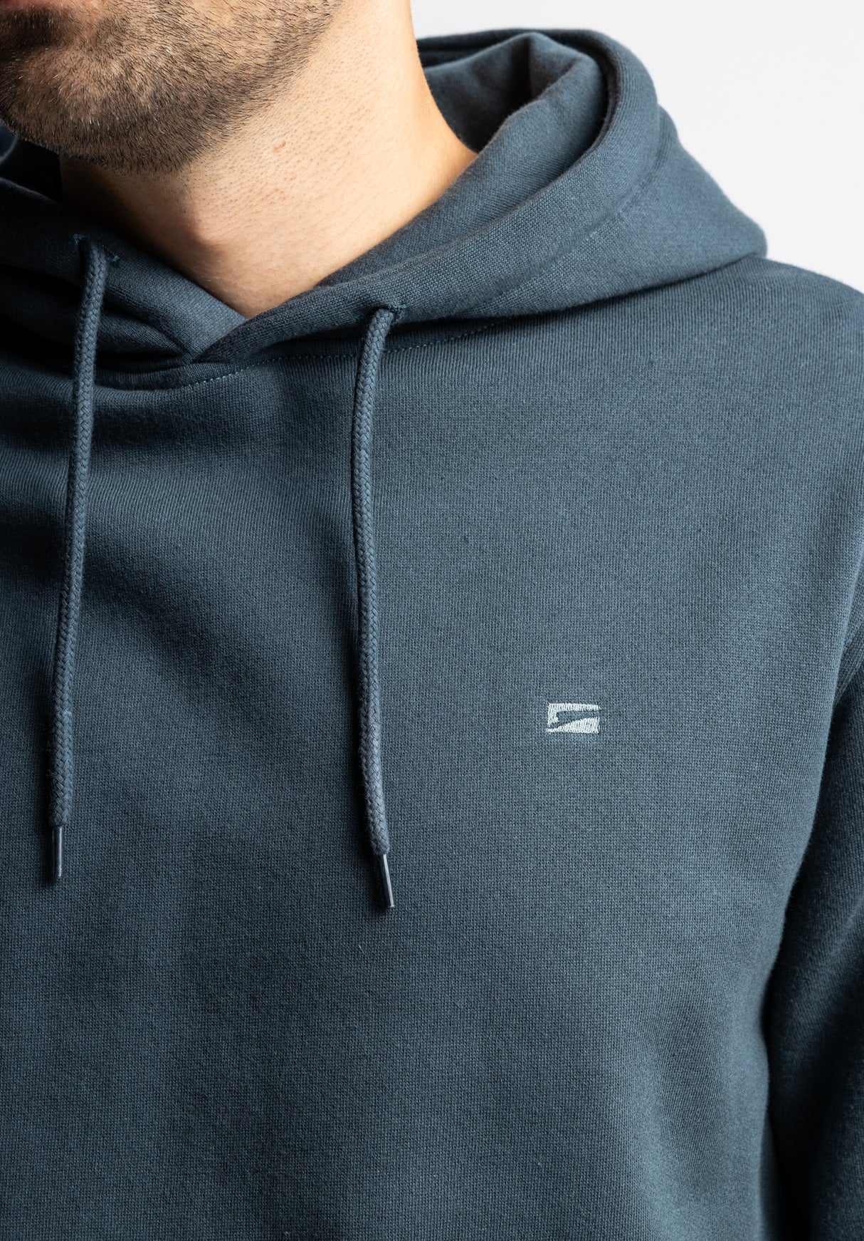 Easy Hood Thunder Closeup1