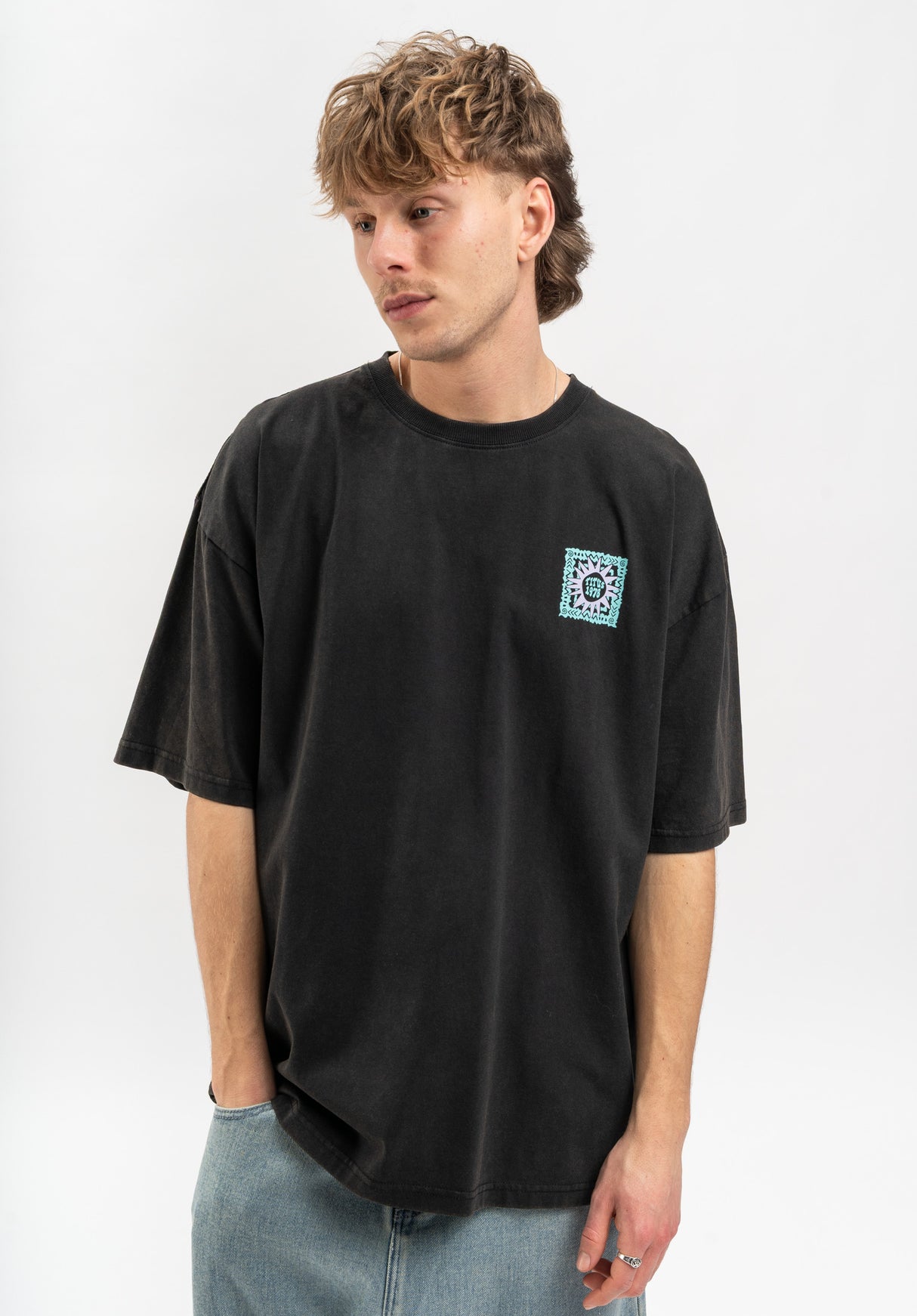 Adelar blackfaded Closeup1