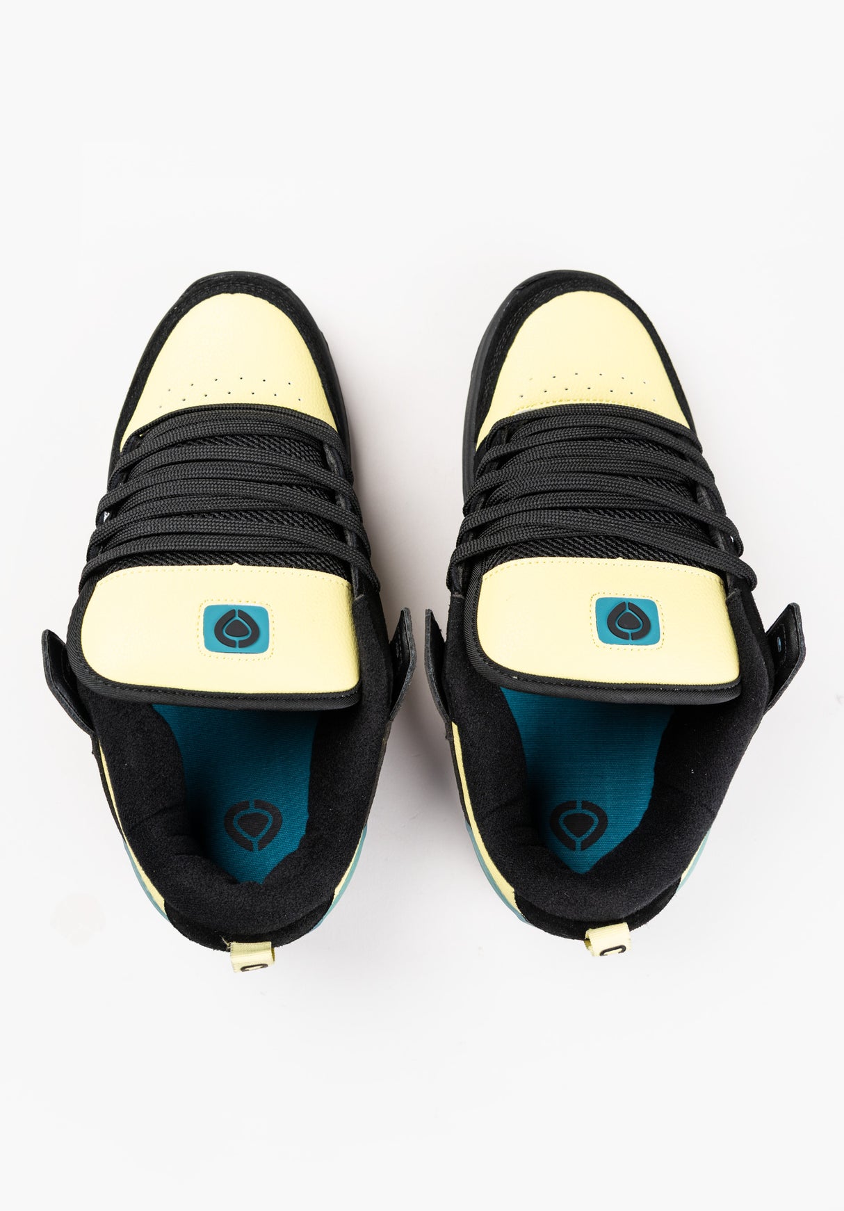 Tave TT black-teal-canaryyellow Closeup2