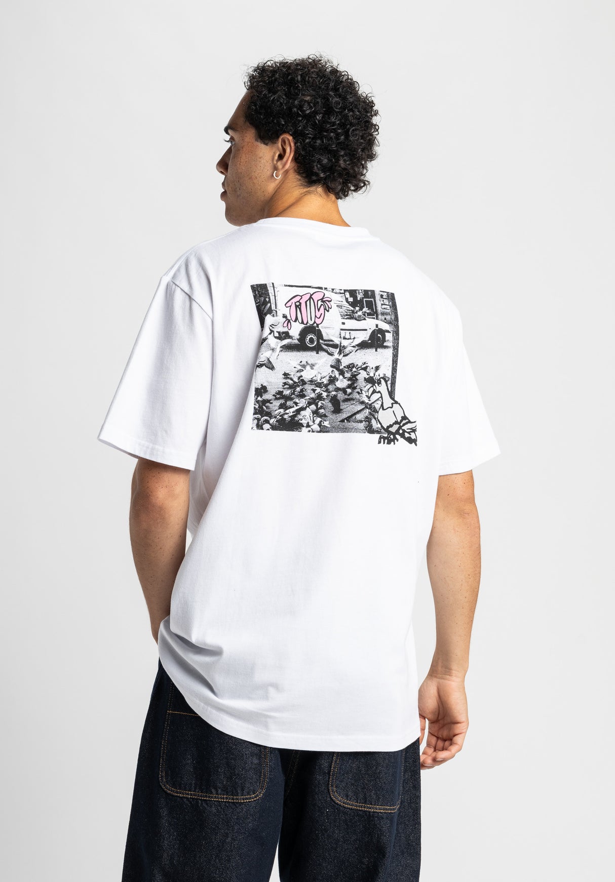 Pigeon Chaos white Rueckenansicht