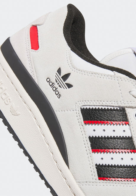 Forum 84 Low ADV crystalwhite-coreblack-betterscarlet Oberansicht