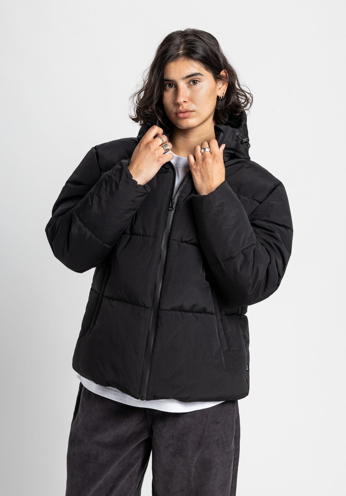 Anissa black Closeup1