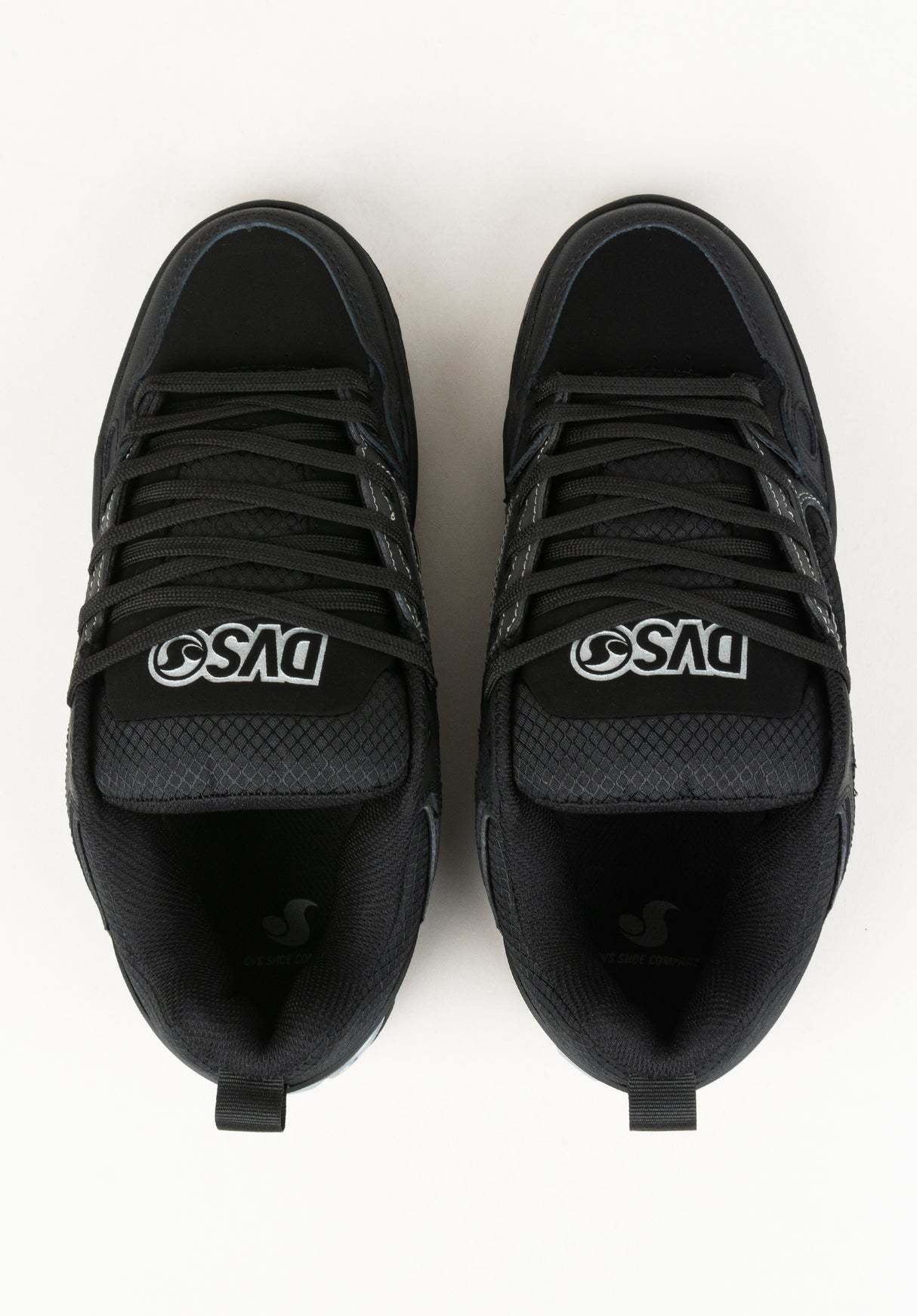 Comanche black-reflective-charcoal-nubuck Closeup2