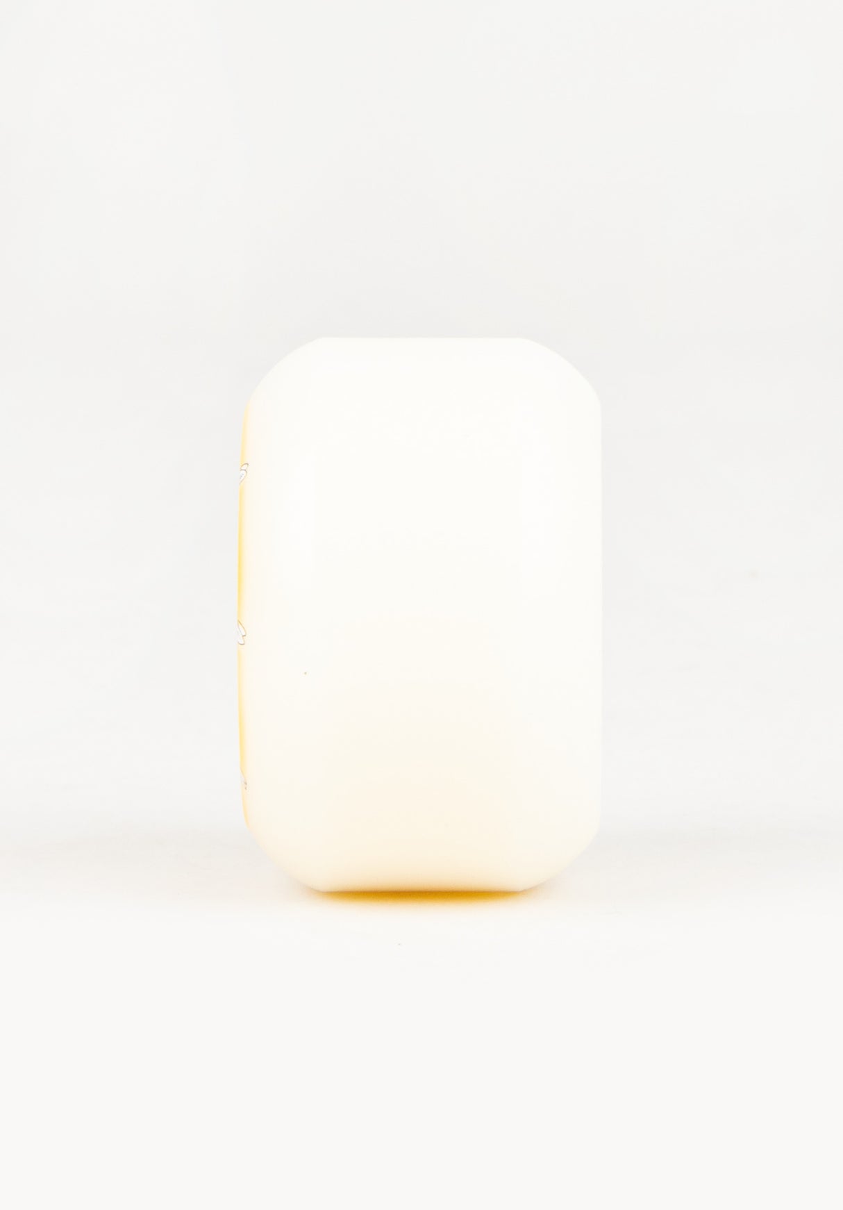 X-Formula 99A Runny Bunny V6 Wide-Cut white Closeup1