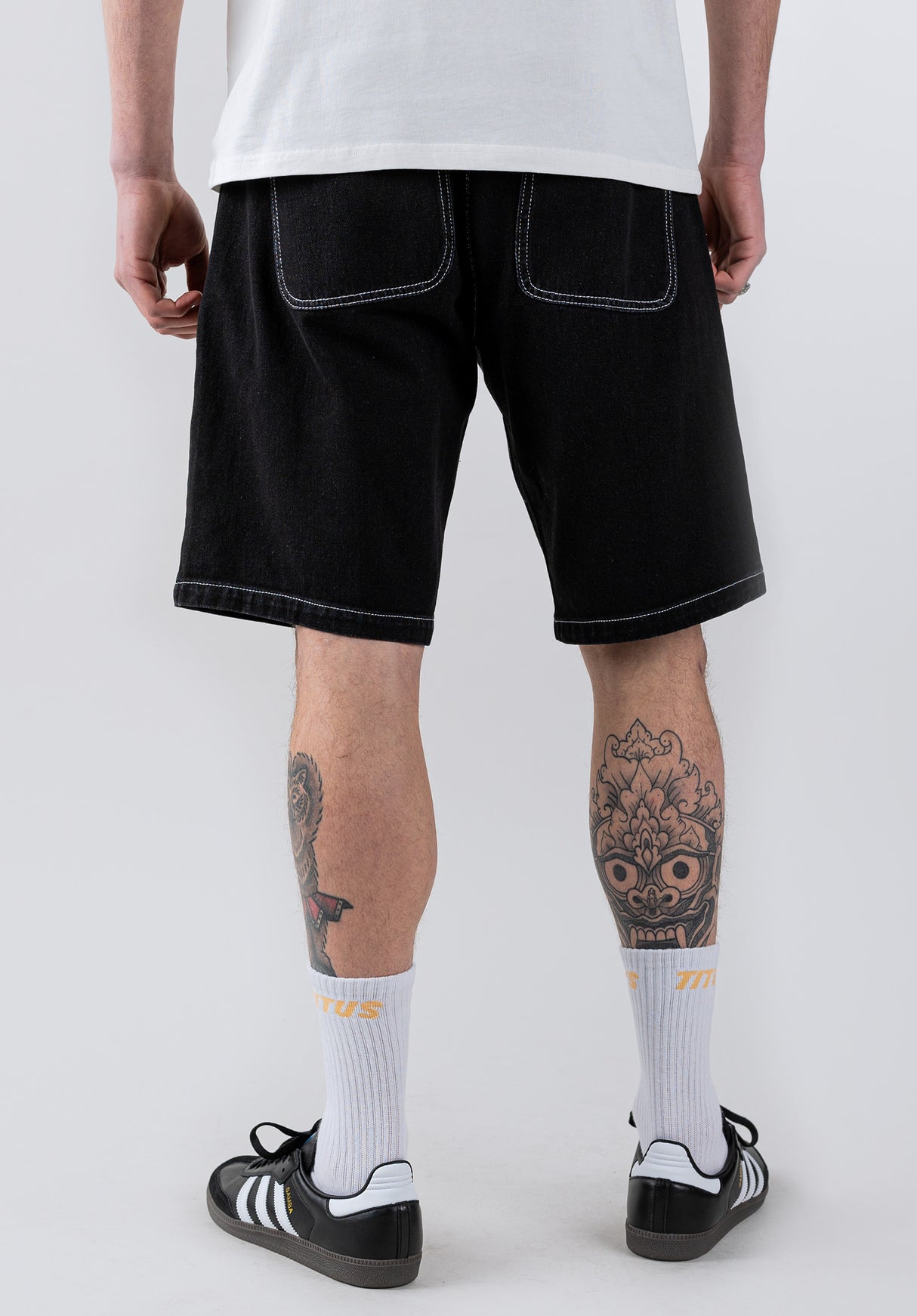 Boogy Short blackdenim Rueckenansicht