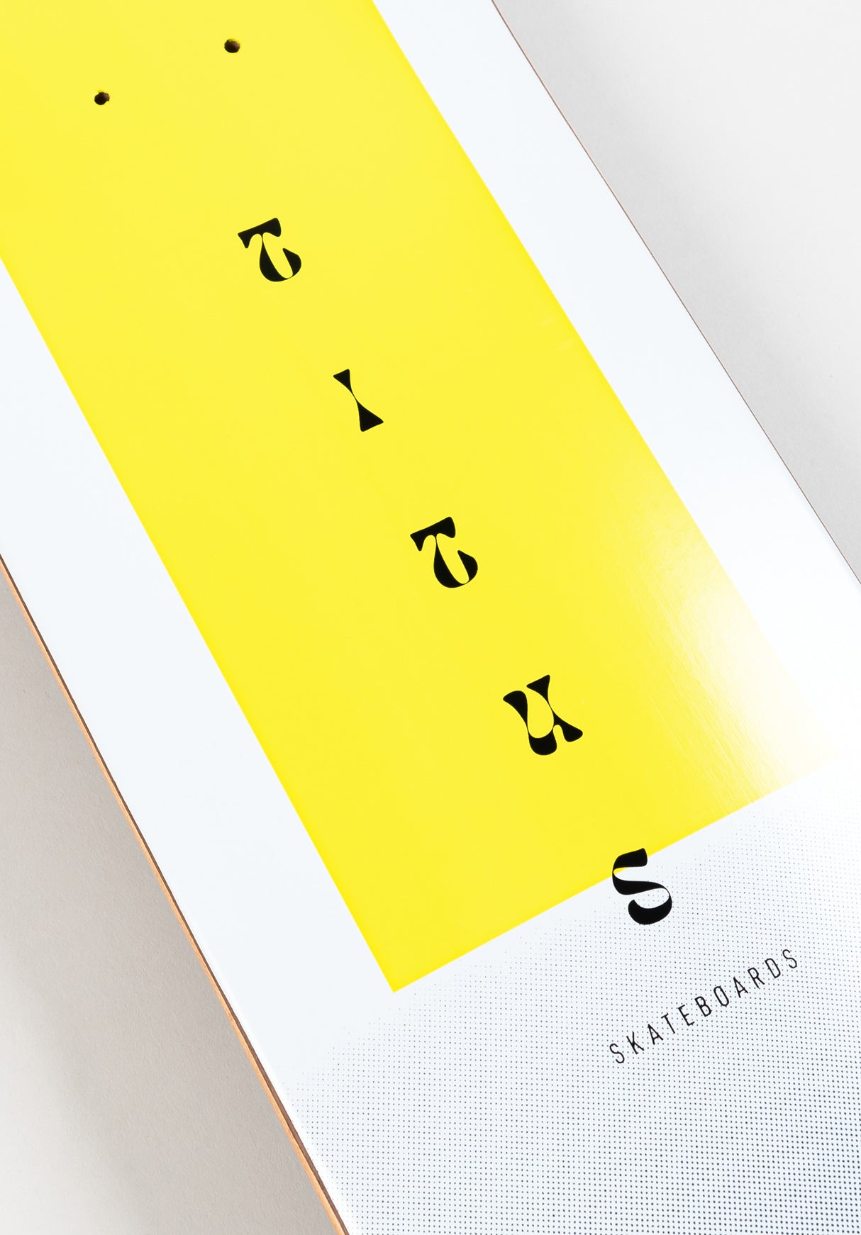 Color Spot neon-yellow Closeup2