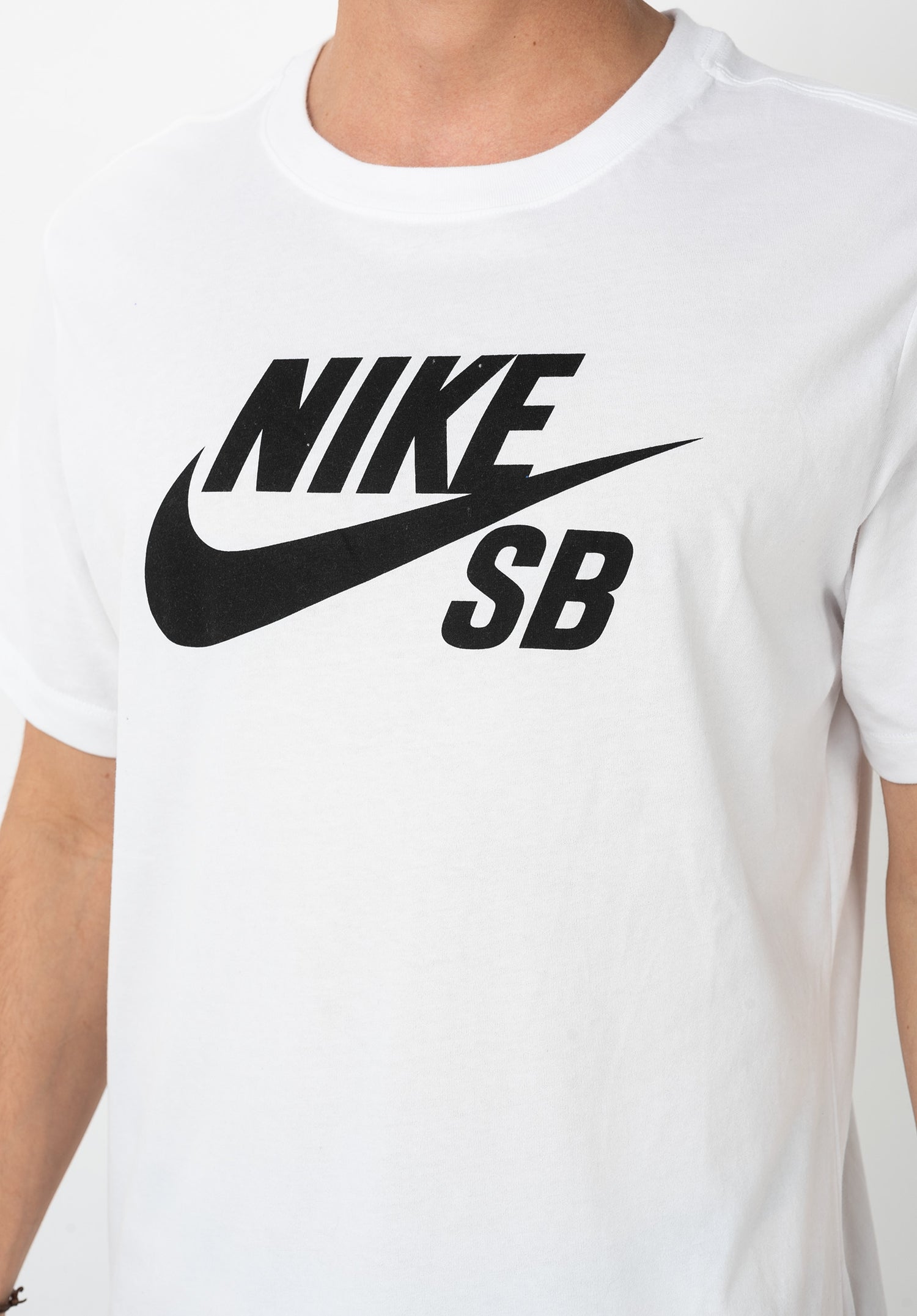 DFT Icon Logo white-black Rueckenansicht Zoom Image