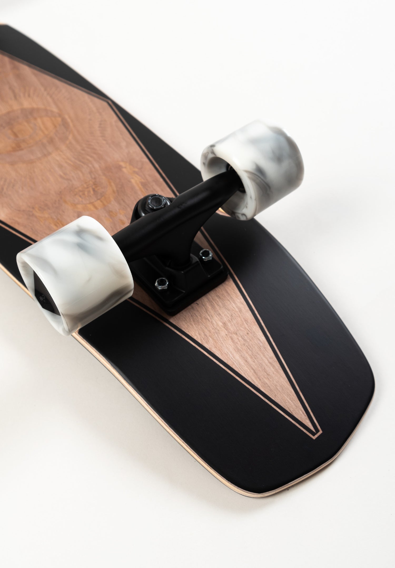 Eye Cruiser TM natural-black Closeup2 Zoom Image