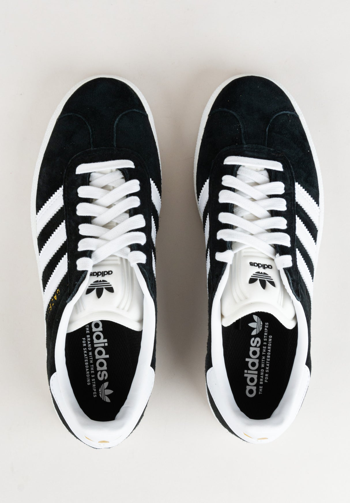 Gazelle ADV coreblack-white-goldmetallic Closeup2
