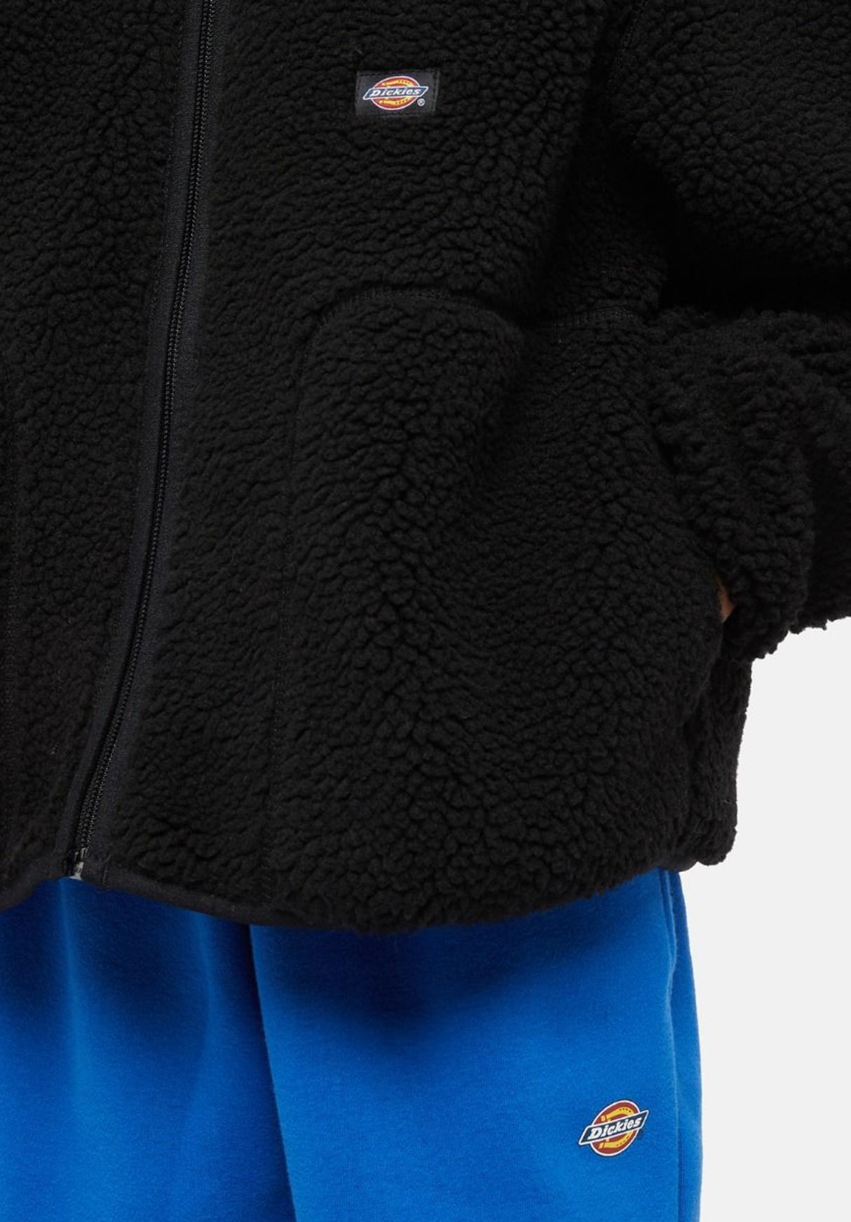 Mount Hope Fleece K black Closeup1