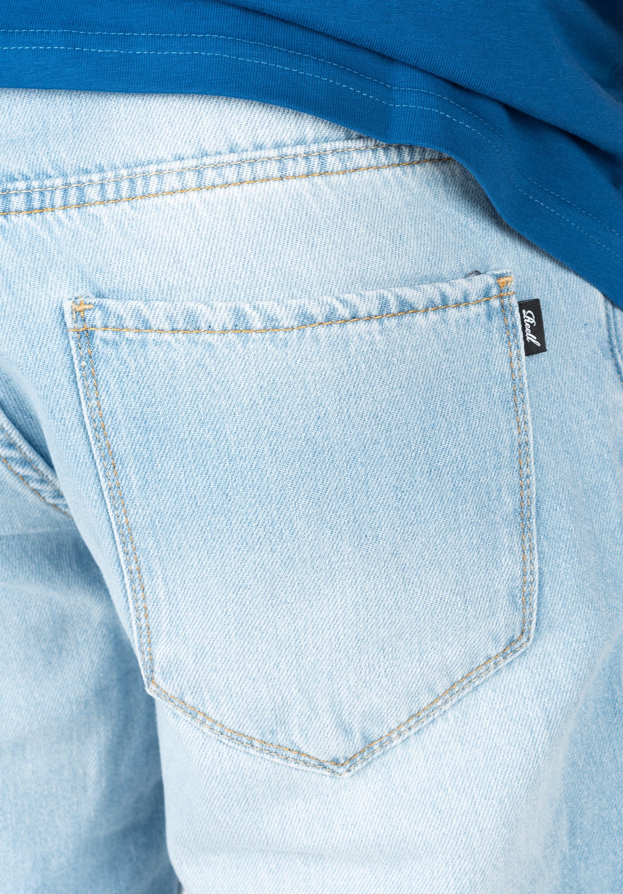 Rafter Short 2 lightbluewashed Closeup2