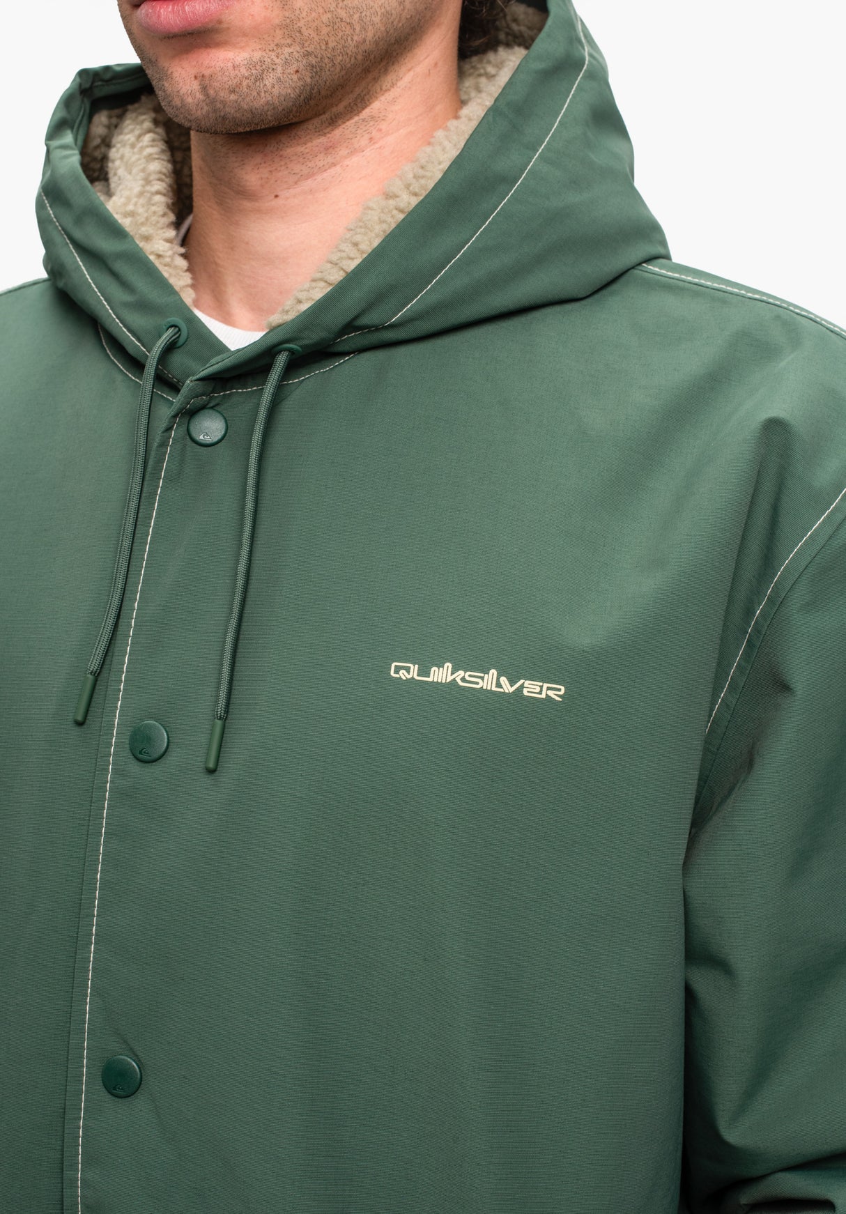 Rain Cloud Warm Hooded Coach forest Closeup1