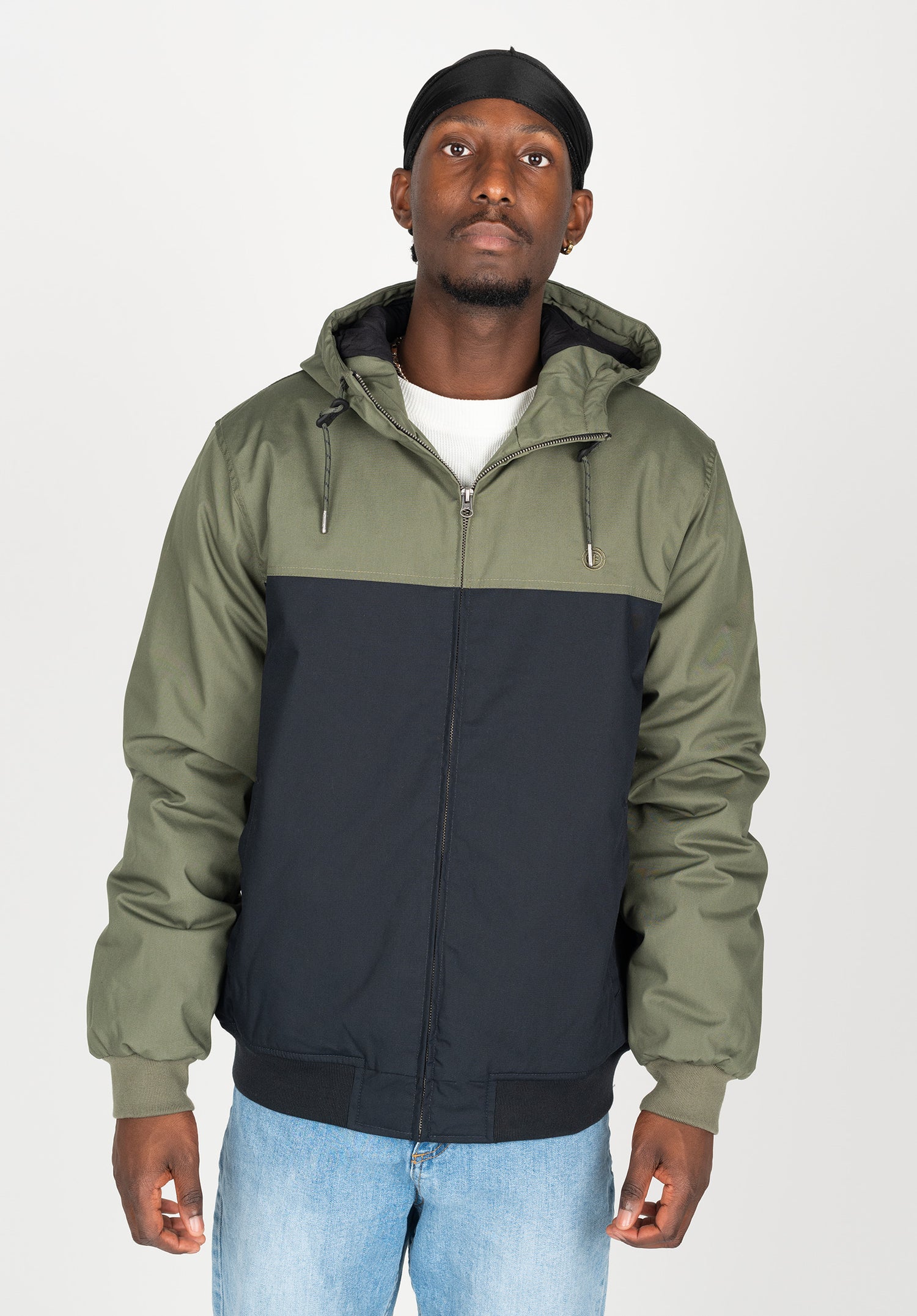 Tahirou|1,83|L Zoom Image