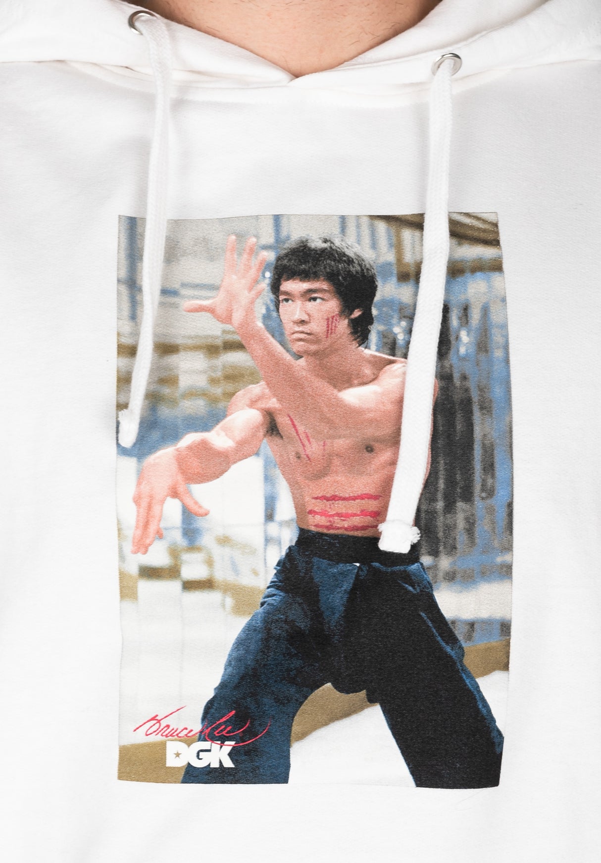 x Bruce Lee Like Echo white Close-Up1