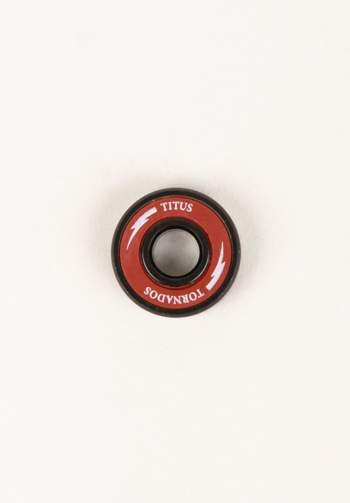 Tornados black-burgundy Close-Up1