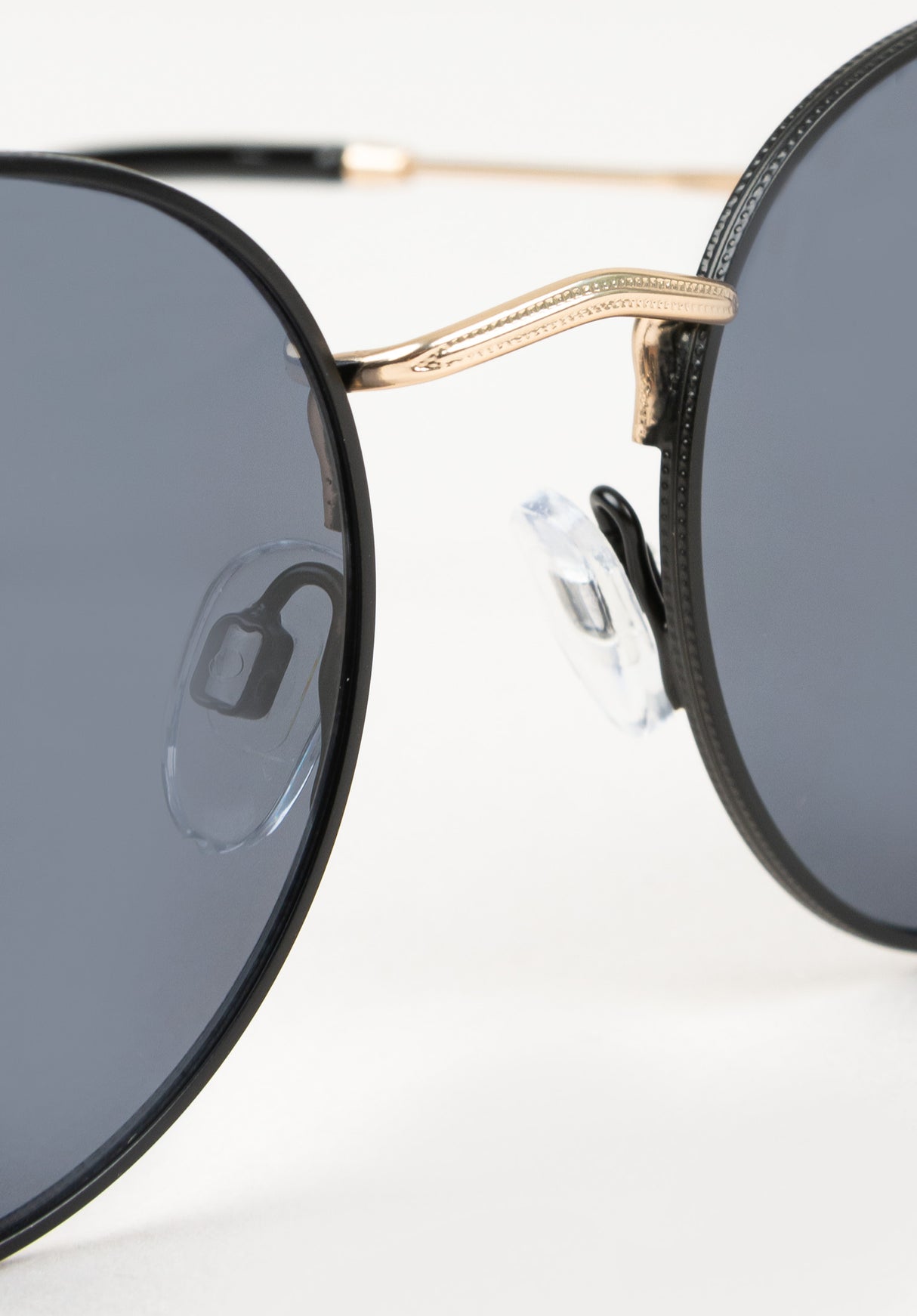 Liam black-gunmetal Close-Up1