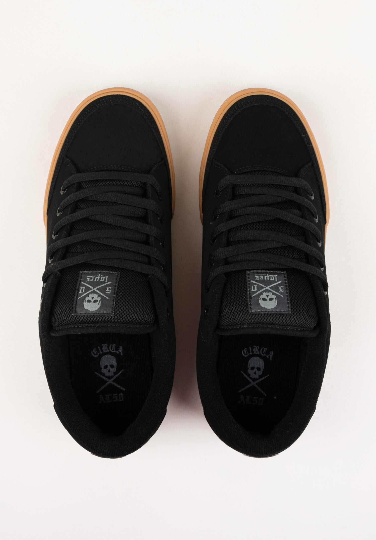 Lopez 50 black-gum Close-Up2 Zoom Image