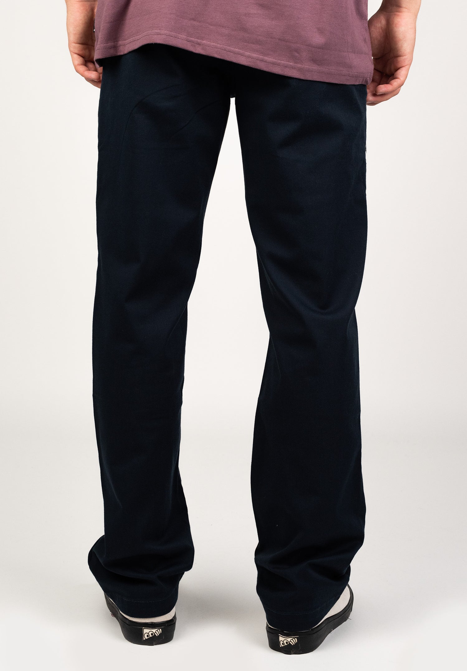 Janik|1,80|32*32 Zoom Image