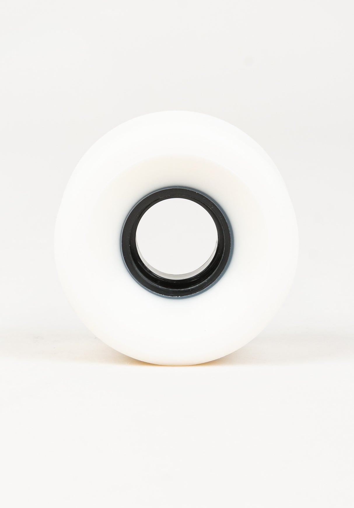 Sofa Tone 78A white Closeup2