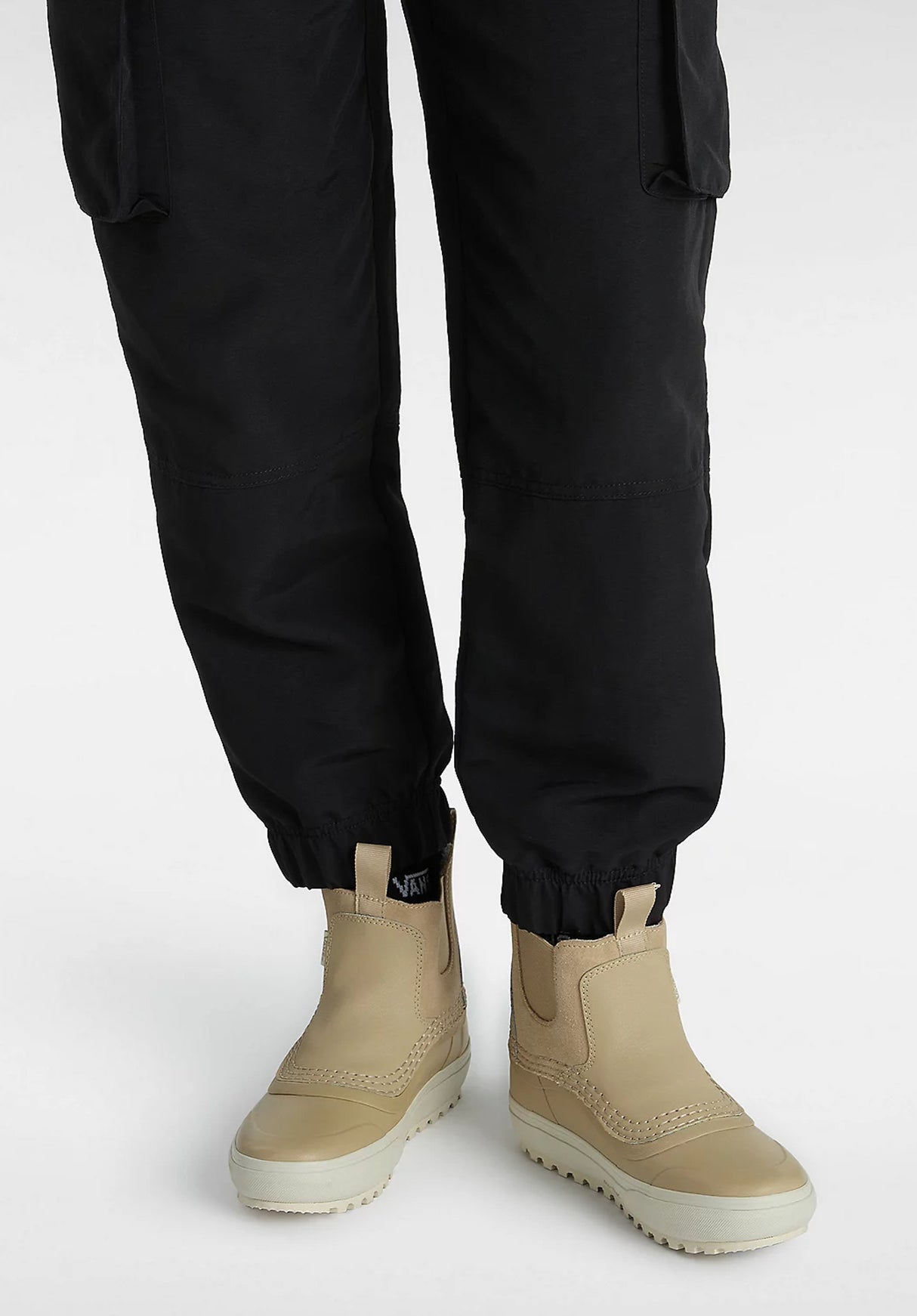 Standard Mid Chelsea MTE Waterproof beige-khaki Closeup2