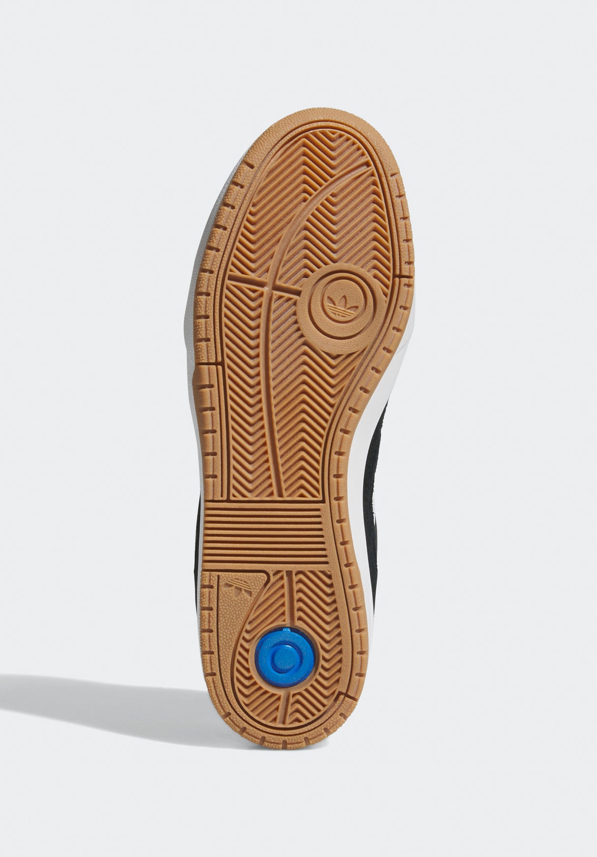 Tyshawn 2 coreblack-white-gum Closeup2